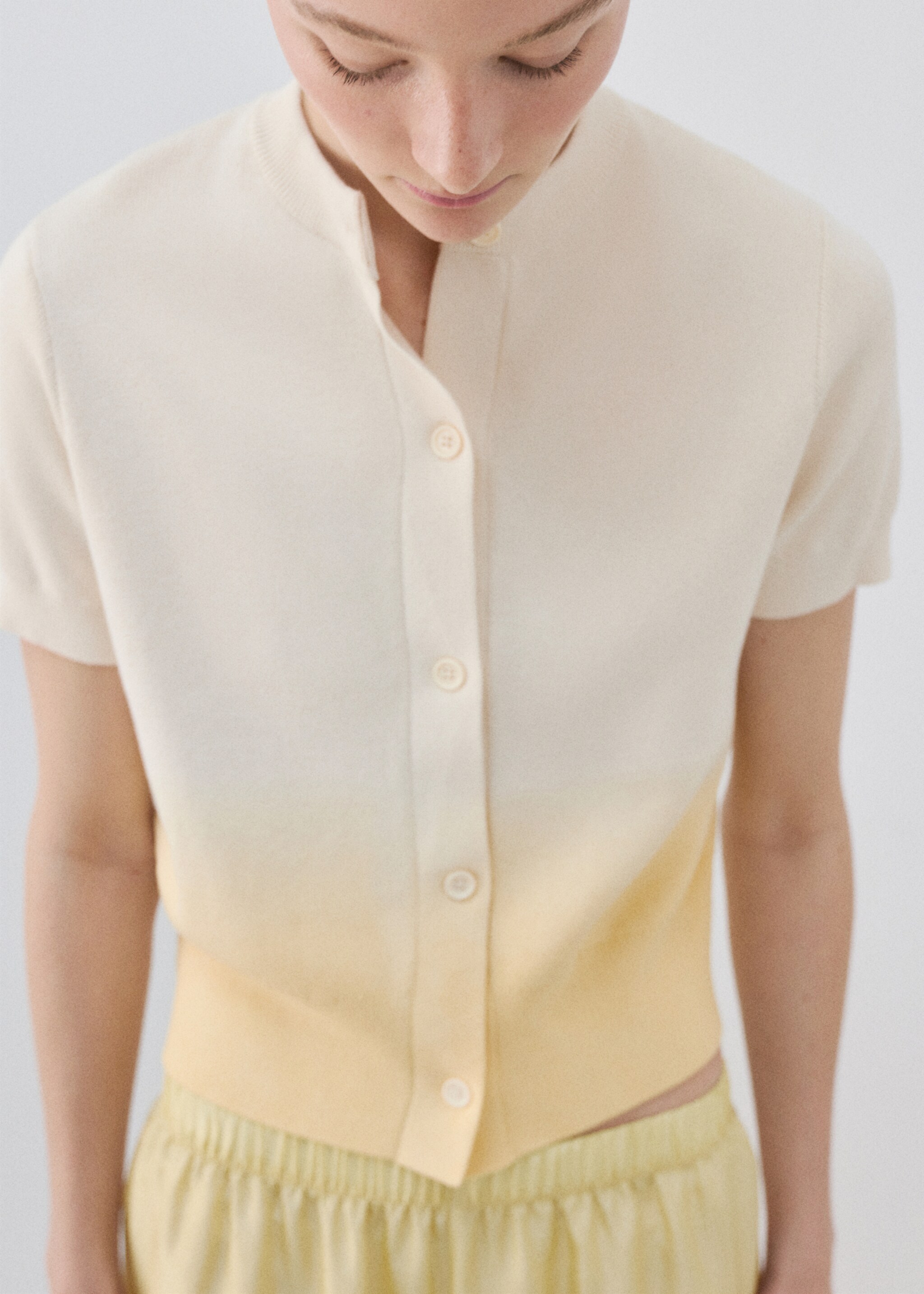 Cardigan dégradé 100 % coton - Détail de l'article 6, Jaune pastel. Ref: 27043319-00.