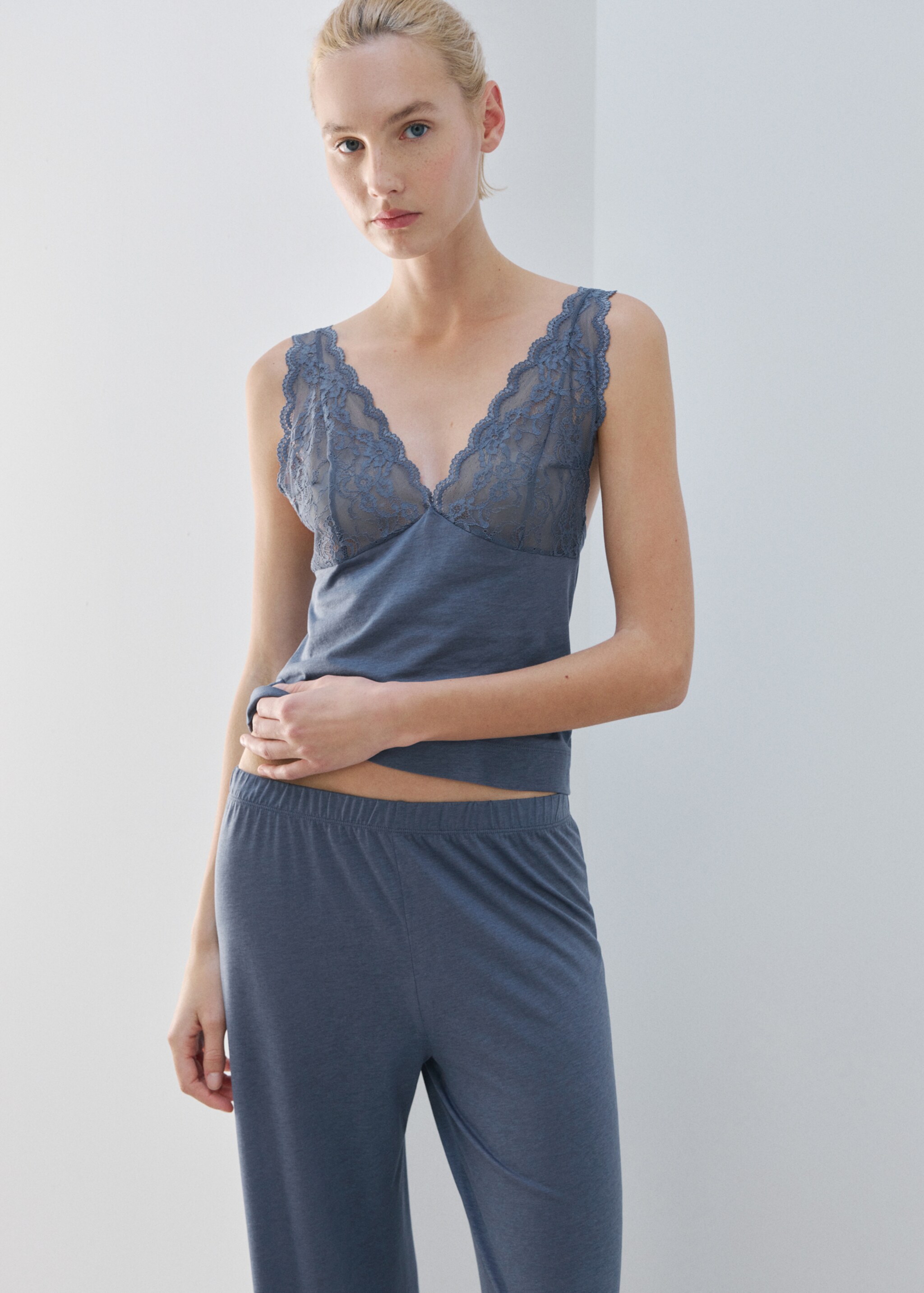 Basic long lyocell pants - Details of the article 1, Blue. Ref: 27043333-00.