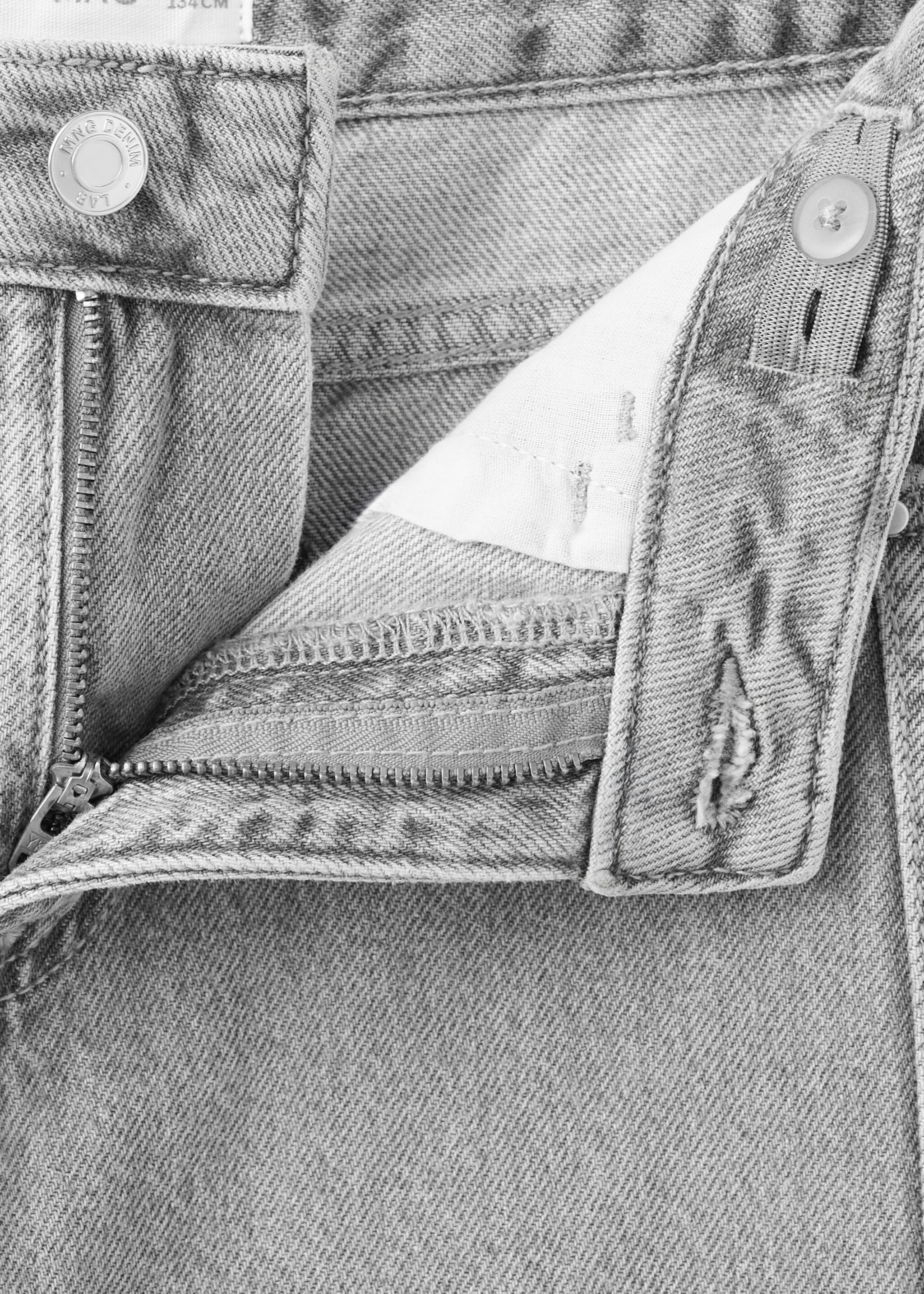 Wide leg jeans with seam detail - Details of the article 8, Denim Grey. Ref: 27043708-00.