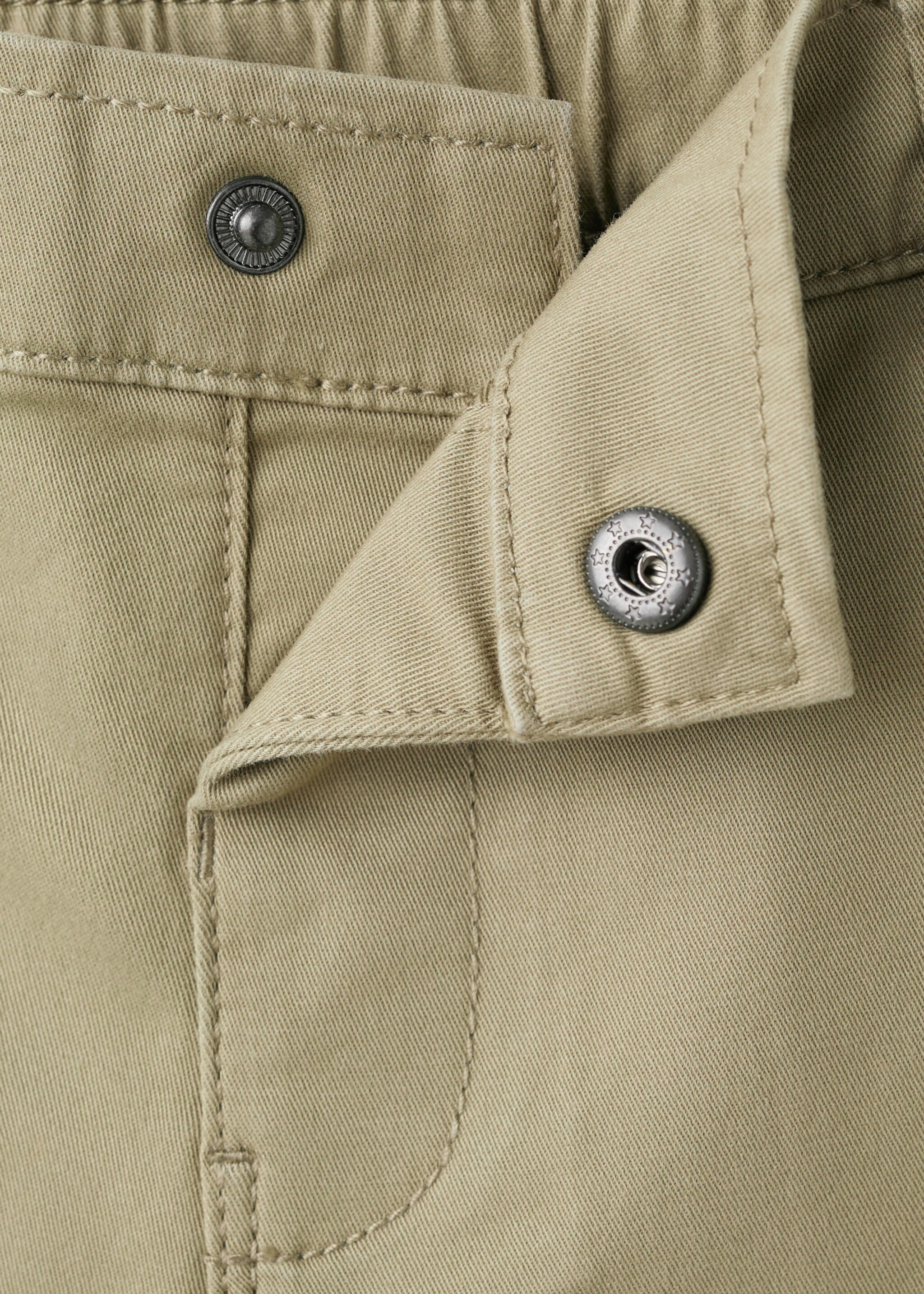 Trousers tosa - Details of the article 8, Green. Ref: 27043714-00.
