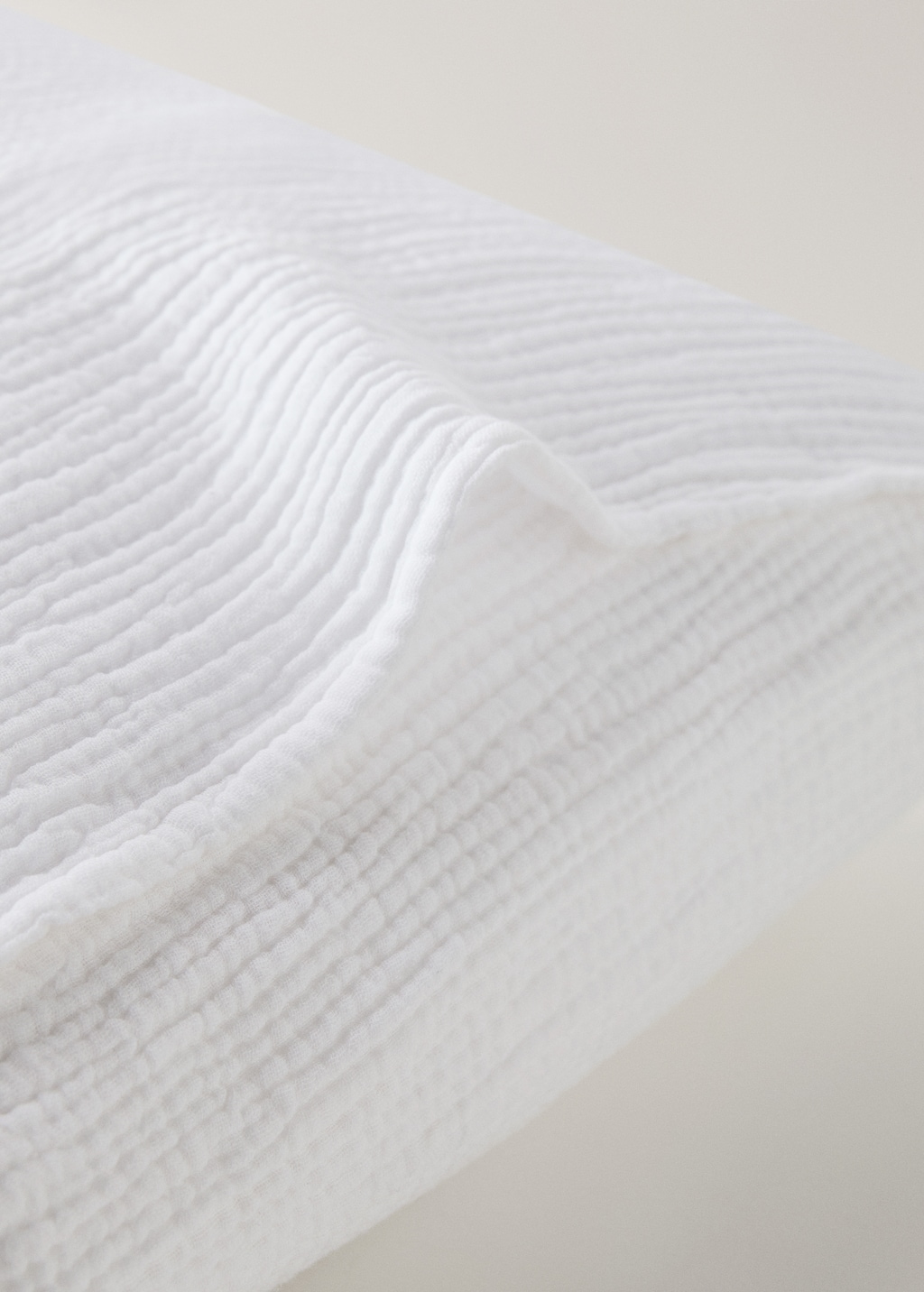 Two cotton pillowcases 50x75 cm