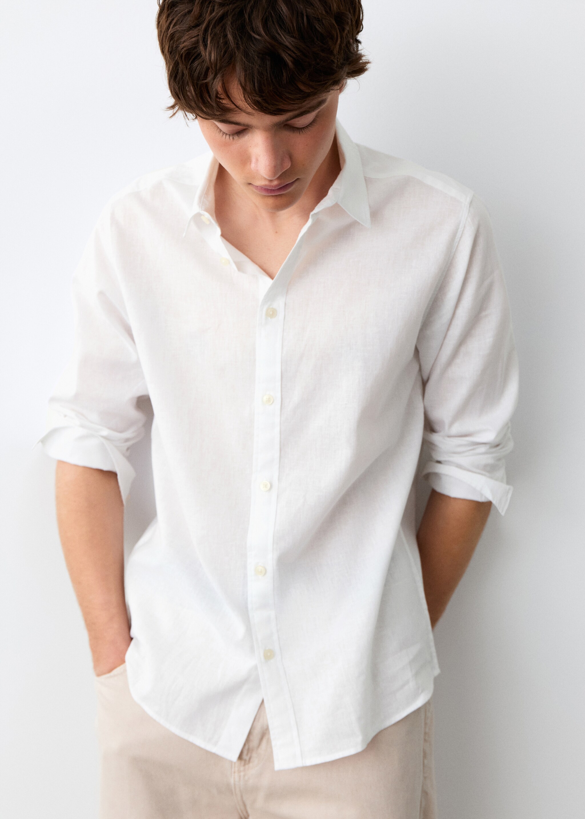 Straight linen shirt - Medium plane, Off White. Ref: 27044053-00.
