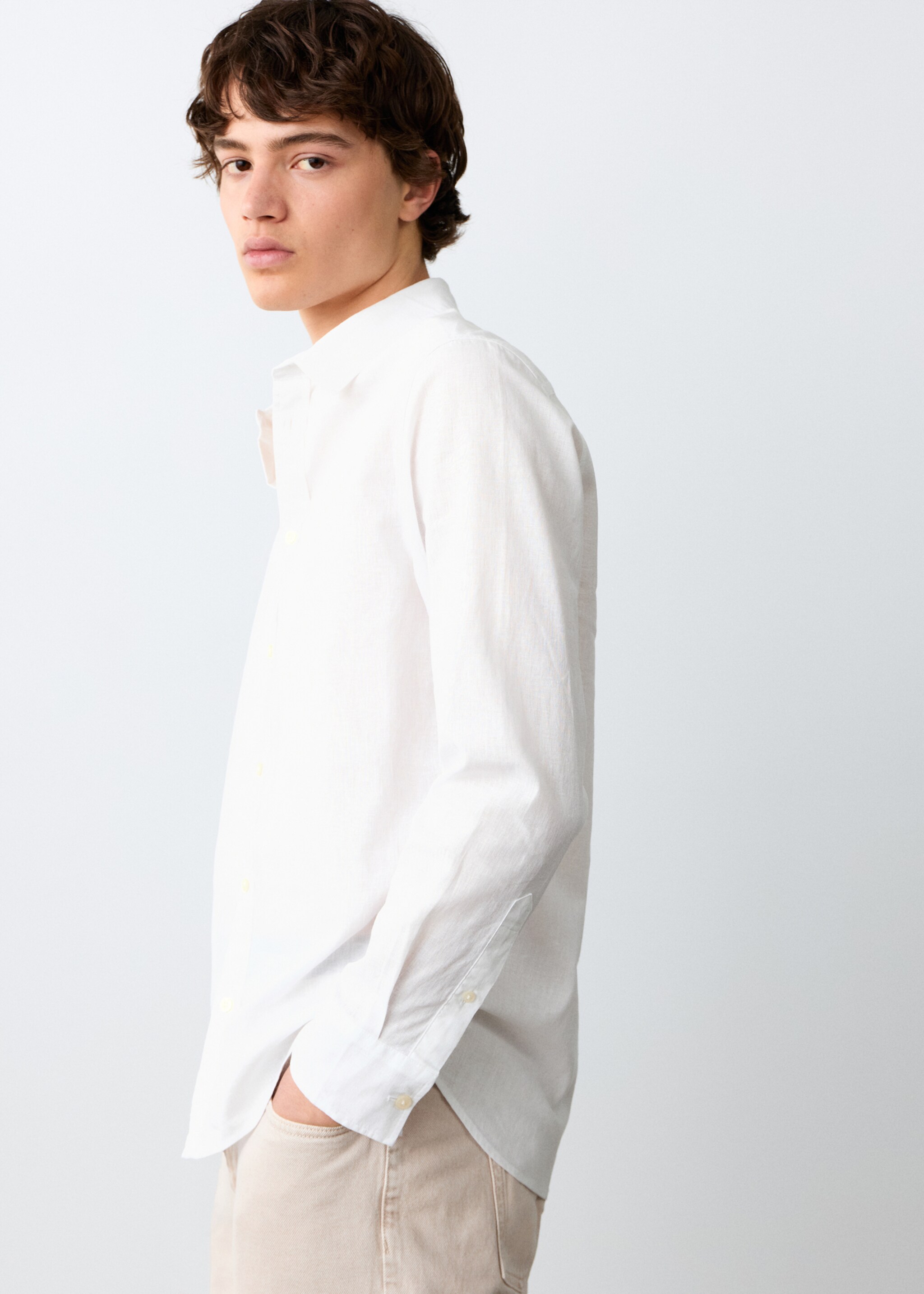 Straight linen shirt - Details of the article 2, Off White. Ref: 27044053-00.