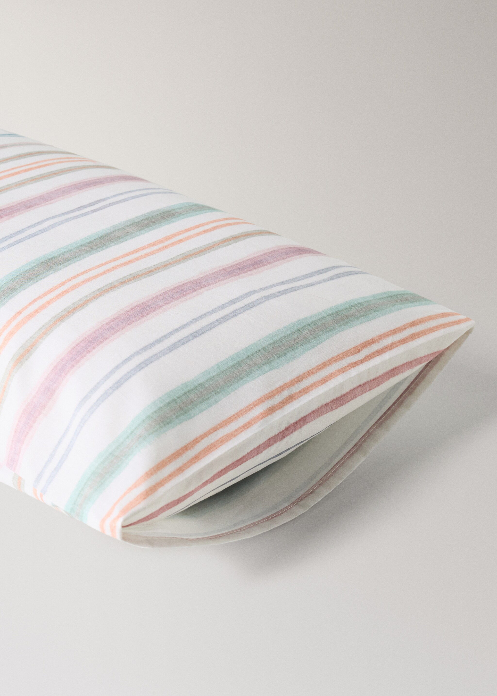 Cot bed pillowcase in multistripe cotton percale 30x50 cm - Details of the article 1, Green. Ref: 27044068-00.