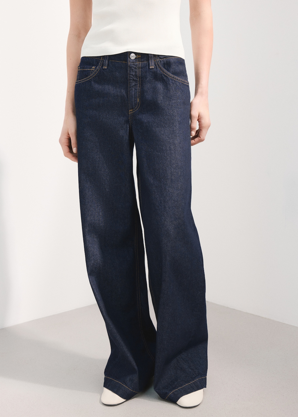 Mango Wide leg mid-rise jeans