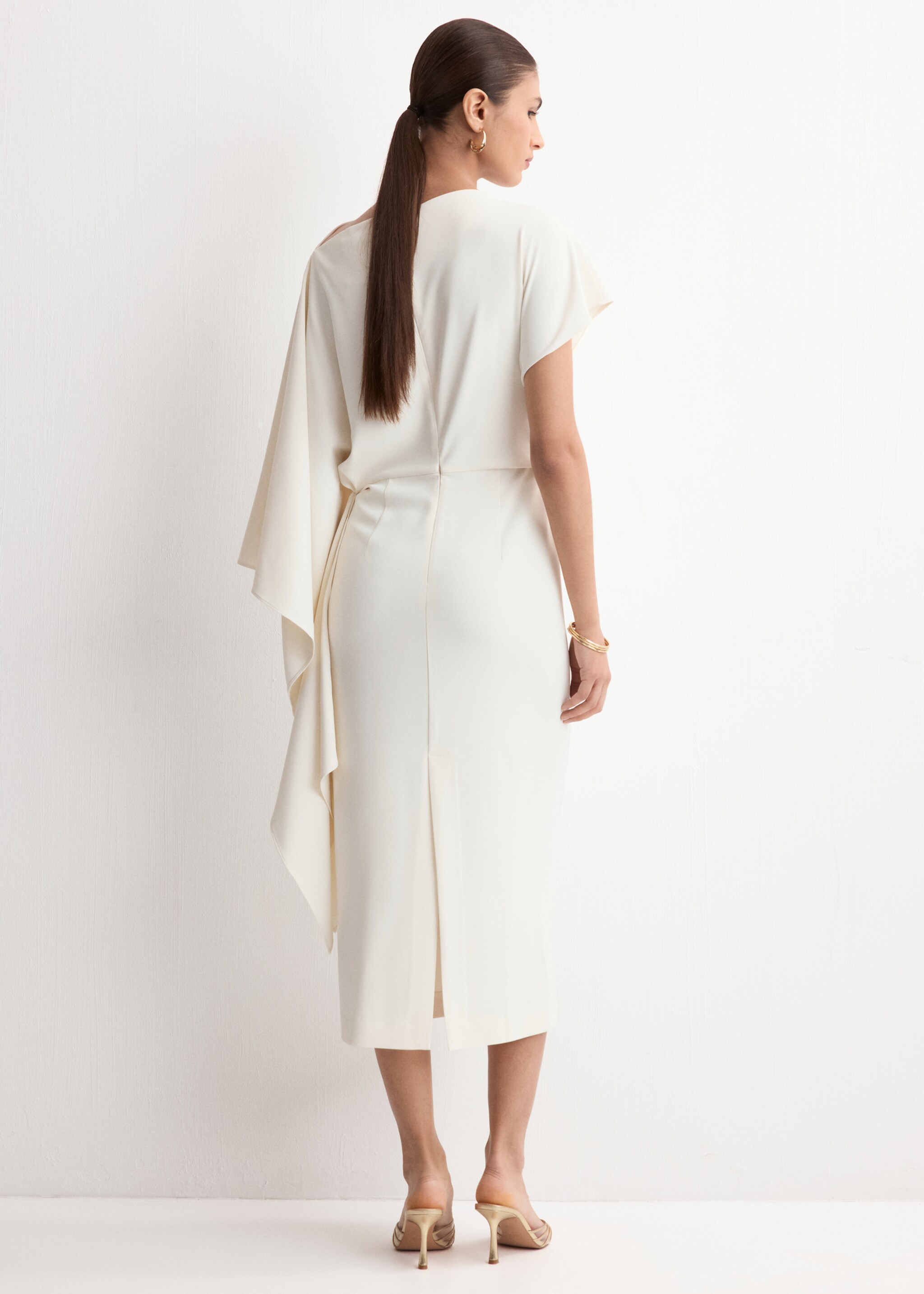 Ruched satin dress - Reverse of the article, Ecru. Ref: 27044078-00.