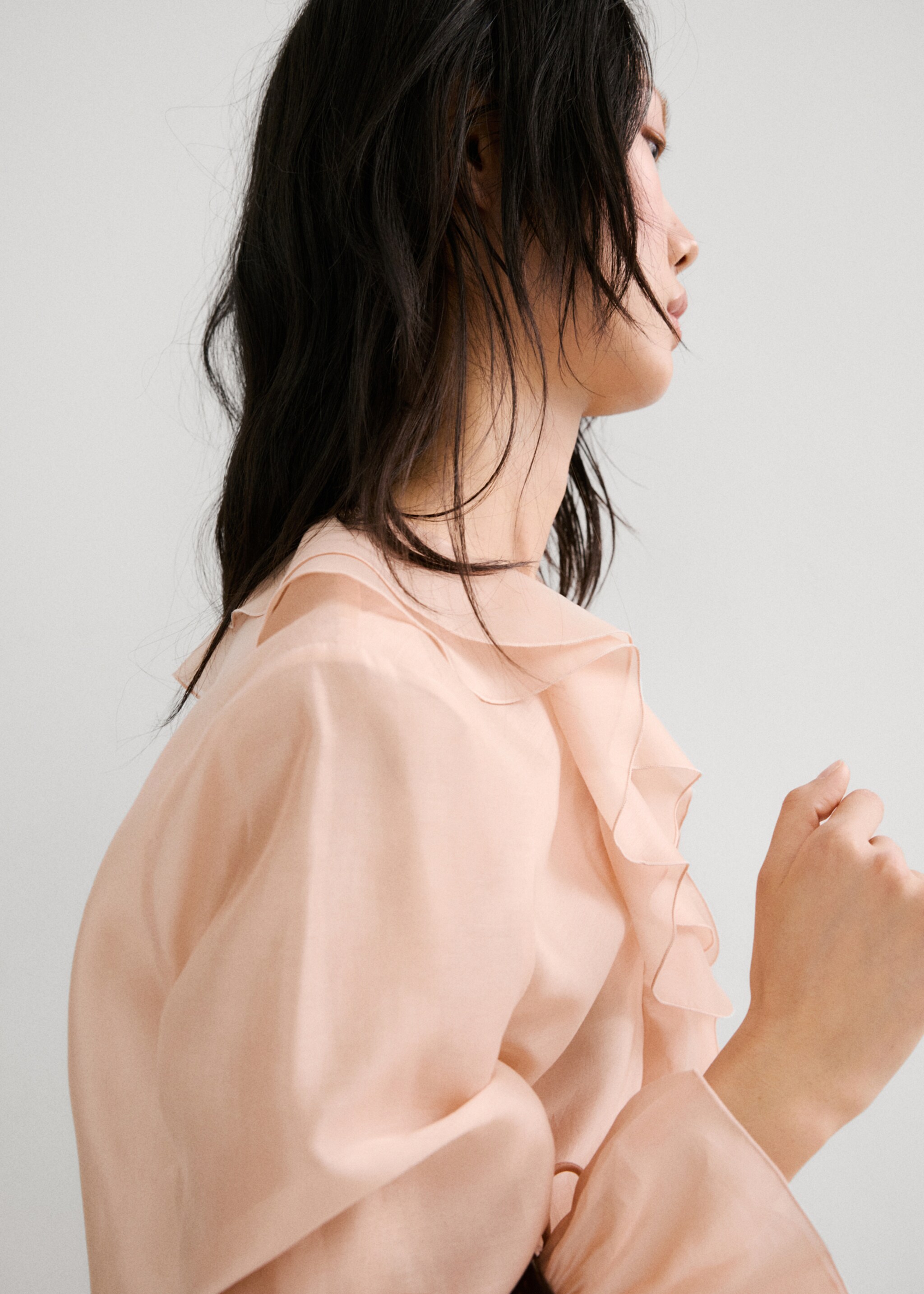 Ruffled lyocell blouse - Reverse of the article, Pastel Pink. Ref: 27044083-00.