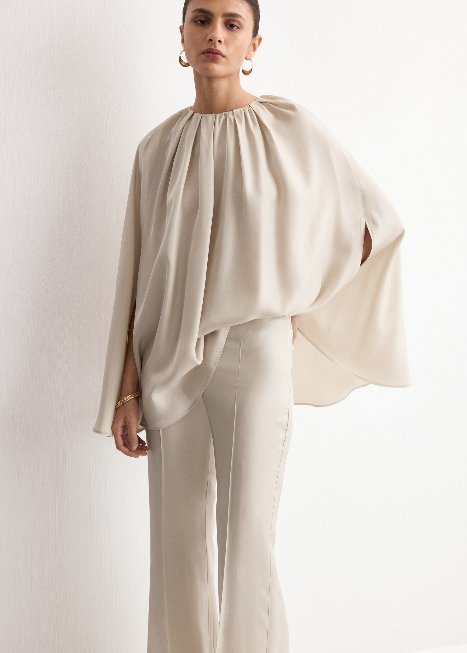 High-waist straight trousers - Details of the article 1