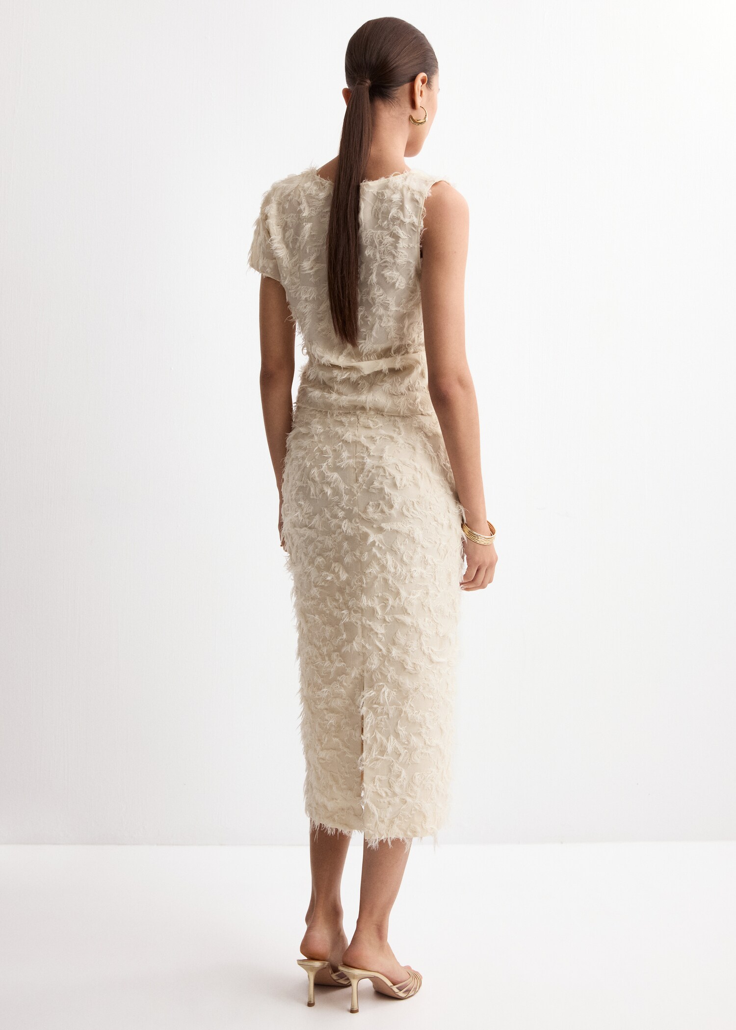 Feathered pencil skirt - Reverse of the article