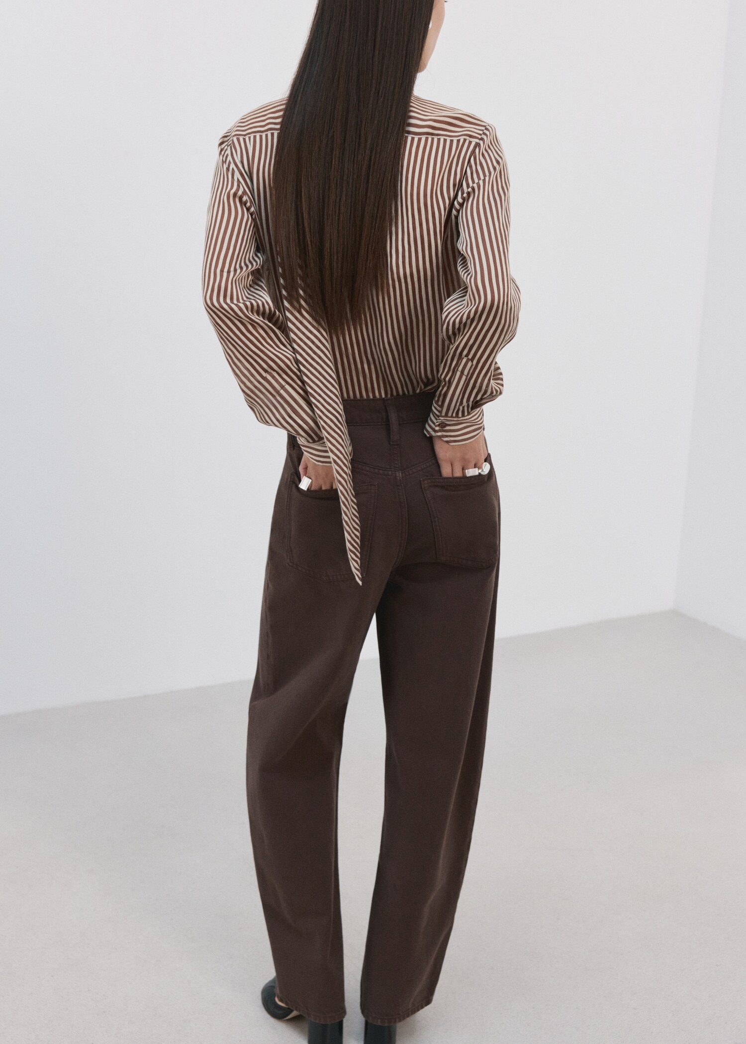 Striped blouse with bow tie neck - Reverse of the article