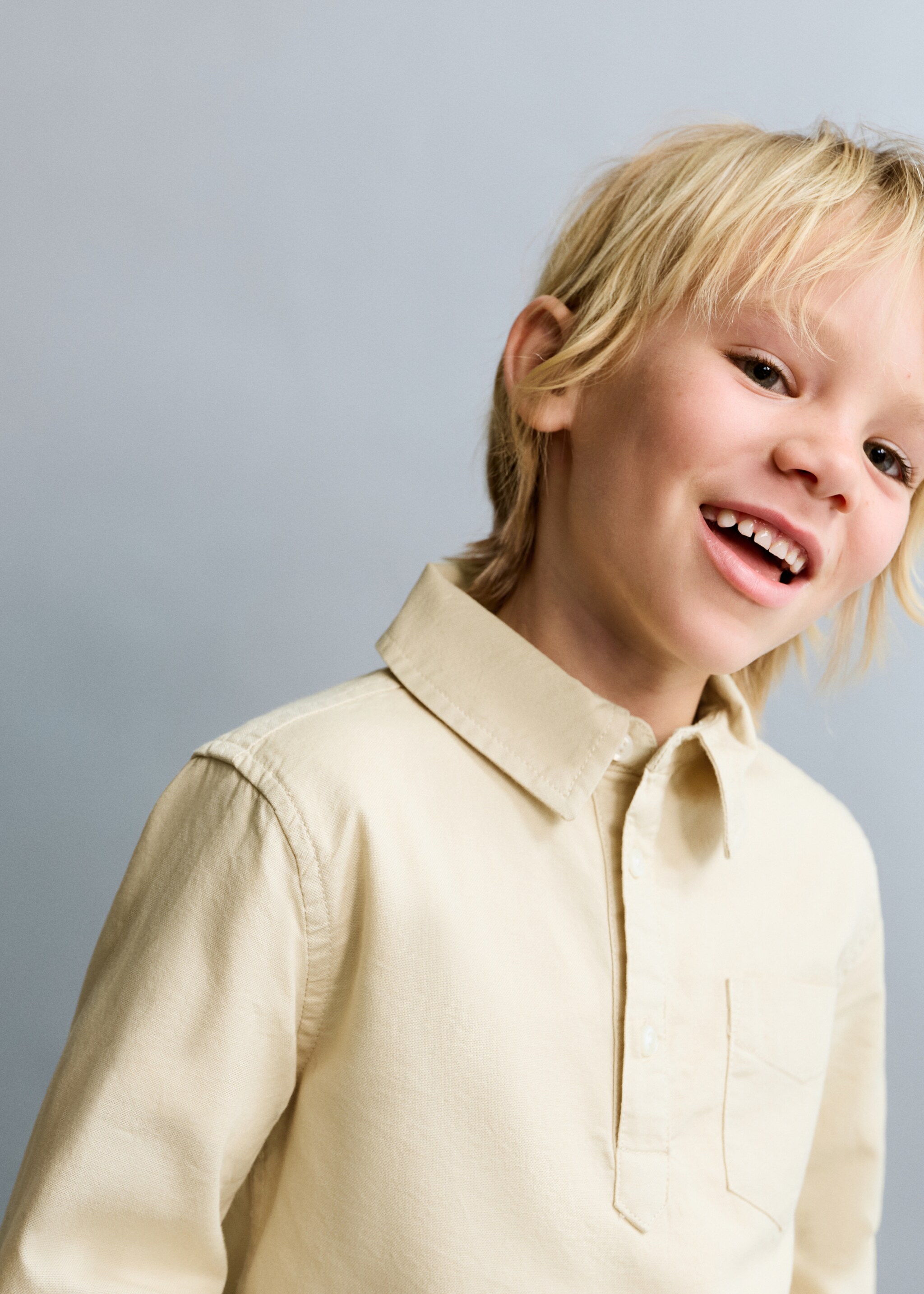 Bavlněná košile s kapsou - Detail zboží 1, Slonová kost. Ref: 27044422-00.