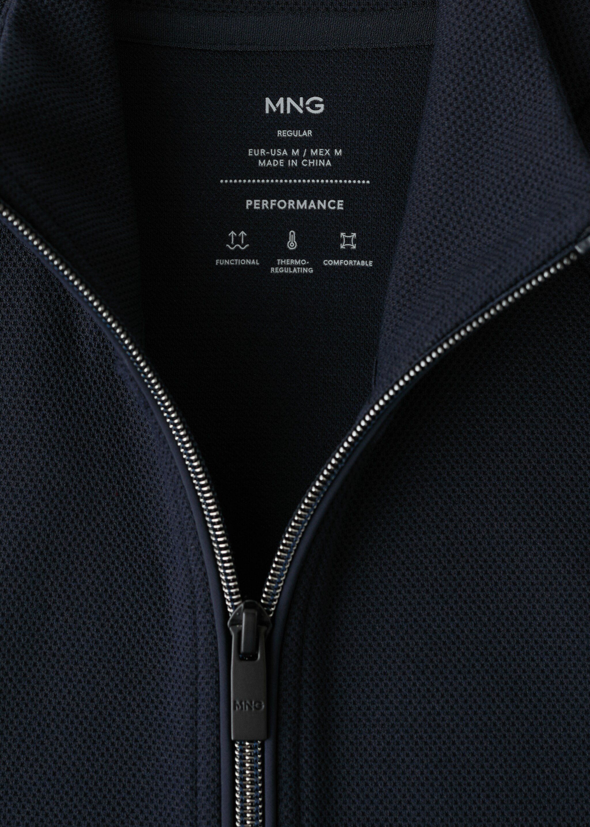 Свитшот прямого кроя на молнии из технологичной ткани - Деталь изделия 8, Глубокий темно-синий. Ref: 27044426-00.