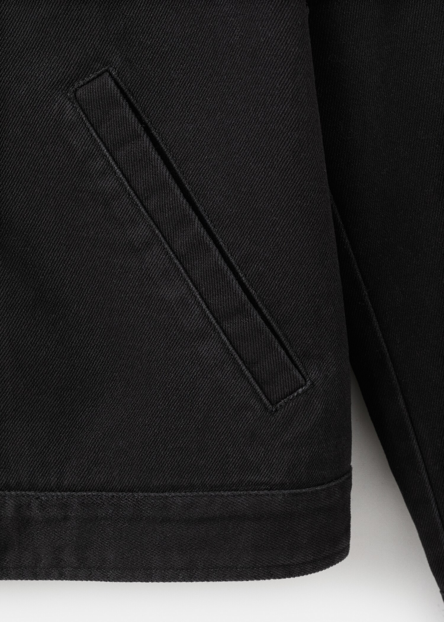 سترة جينز بياقة مخملية - تفاصيل المنتج 0