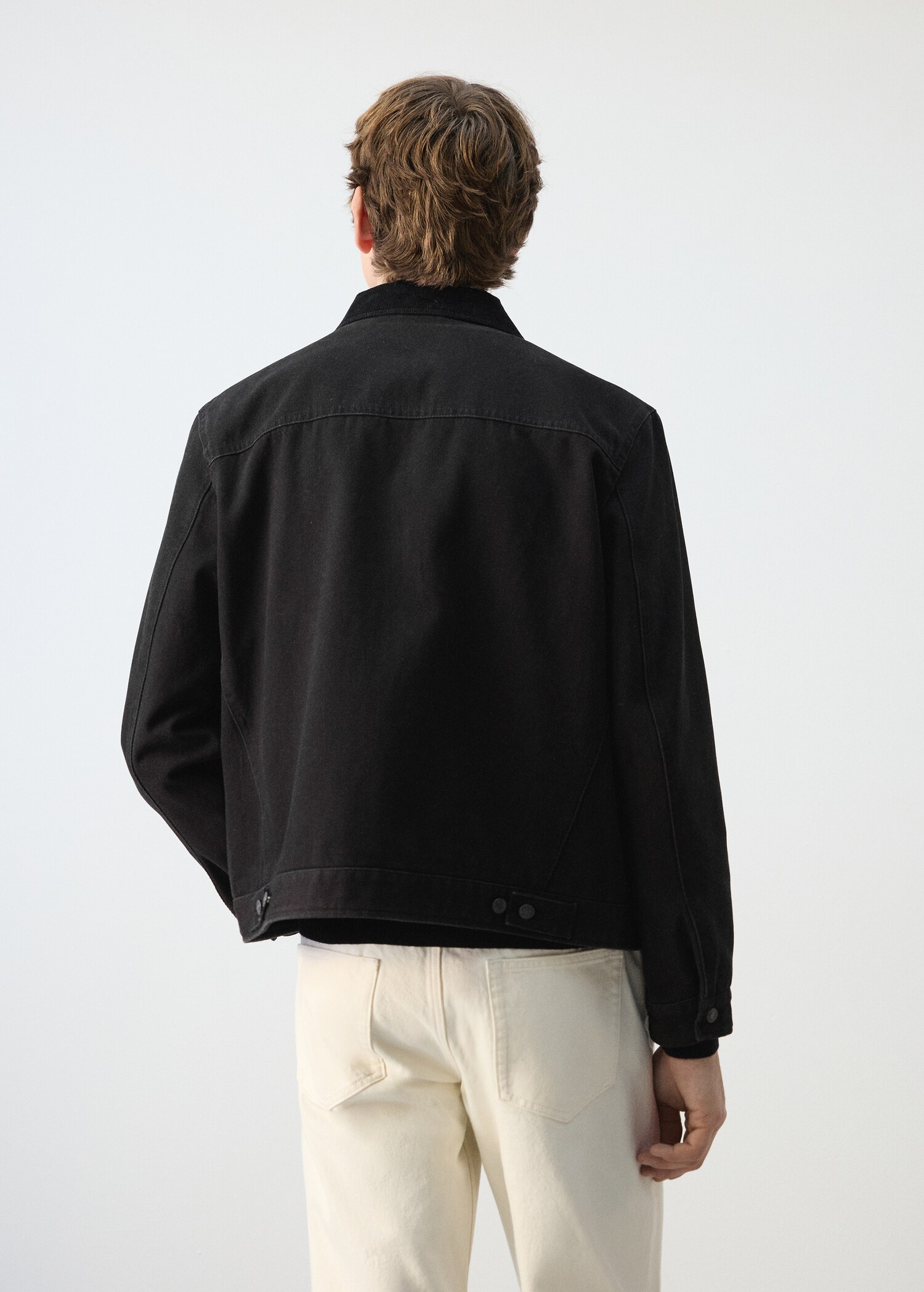 سترة جينز بياقة مخملية - الجهة الخلفية للمنتج