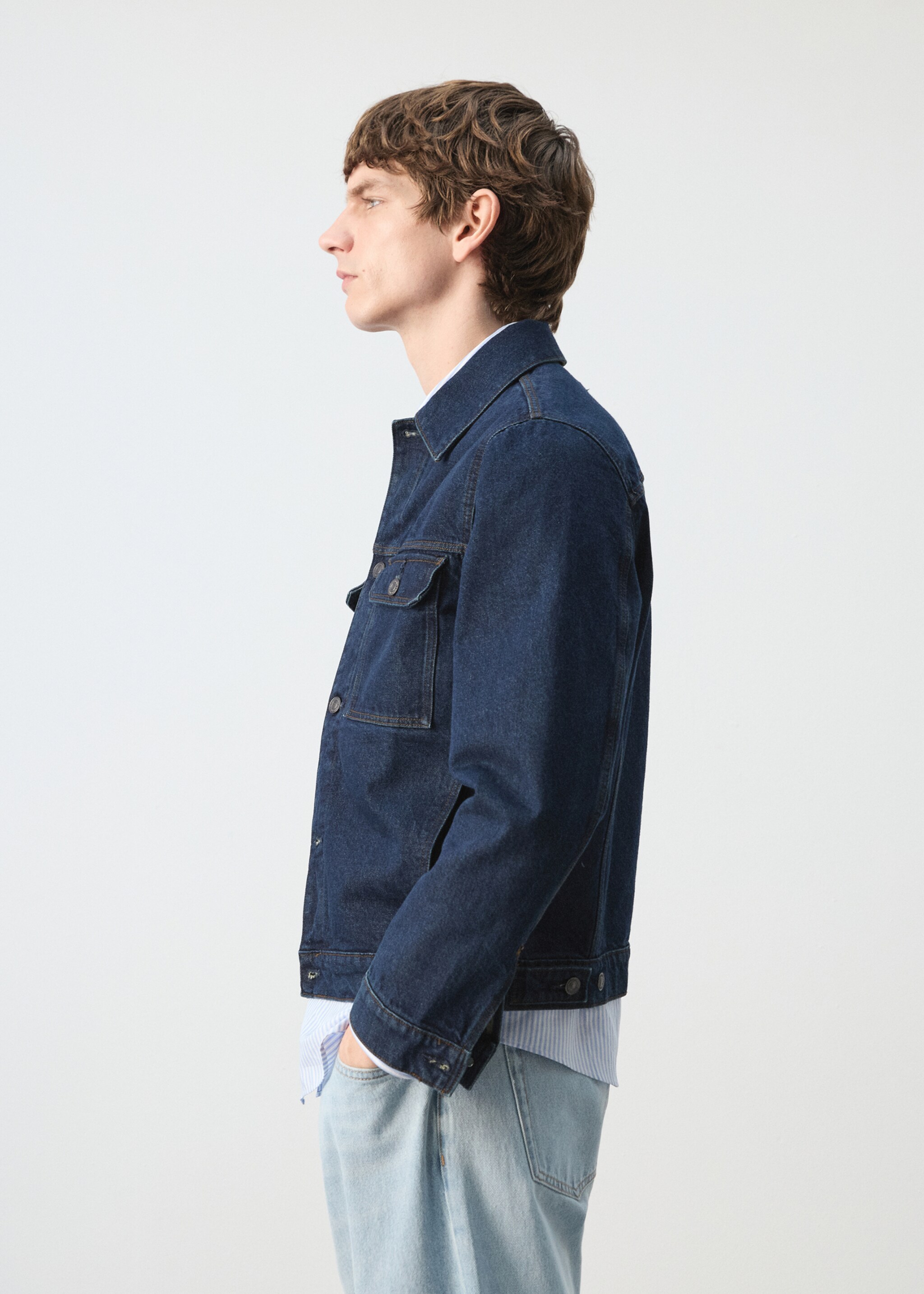 Blouson en jean 100 % coton à poches - Détail de l'article 2, Bleu. Ref: 27044429-00.