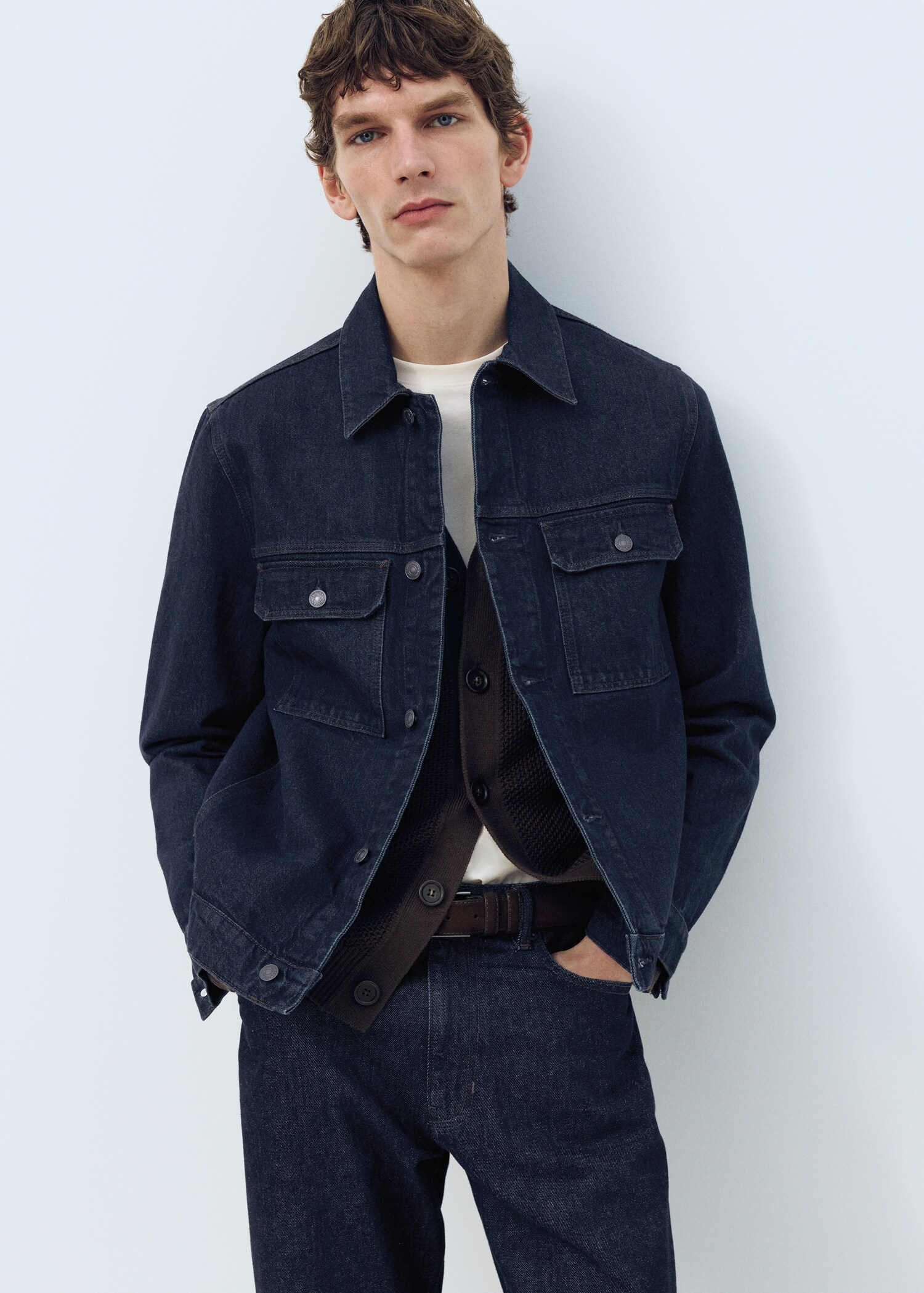100% cotton denim jacket with pockets - Details of the article 5