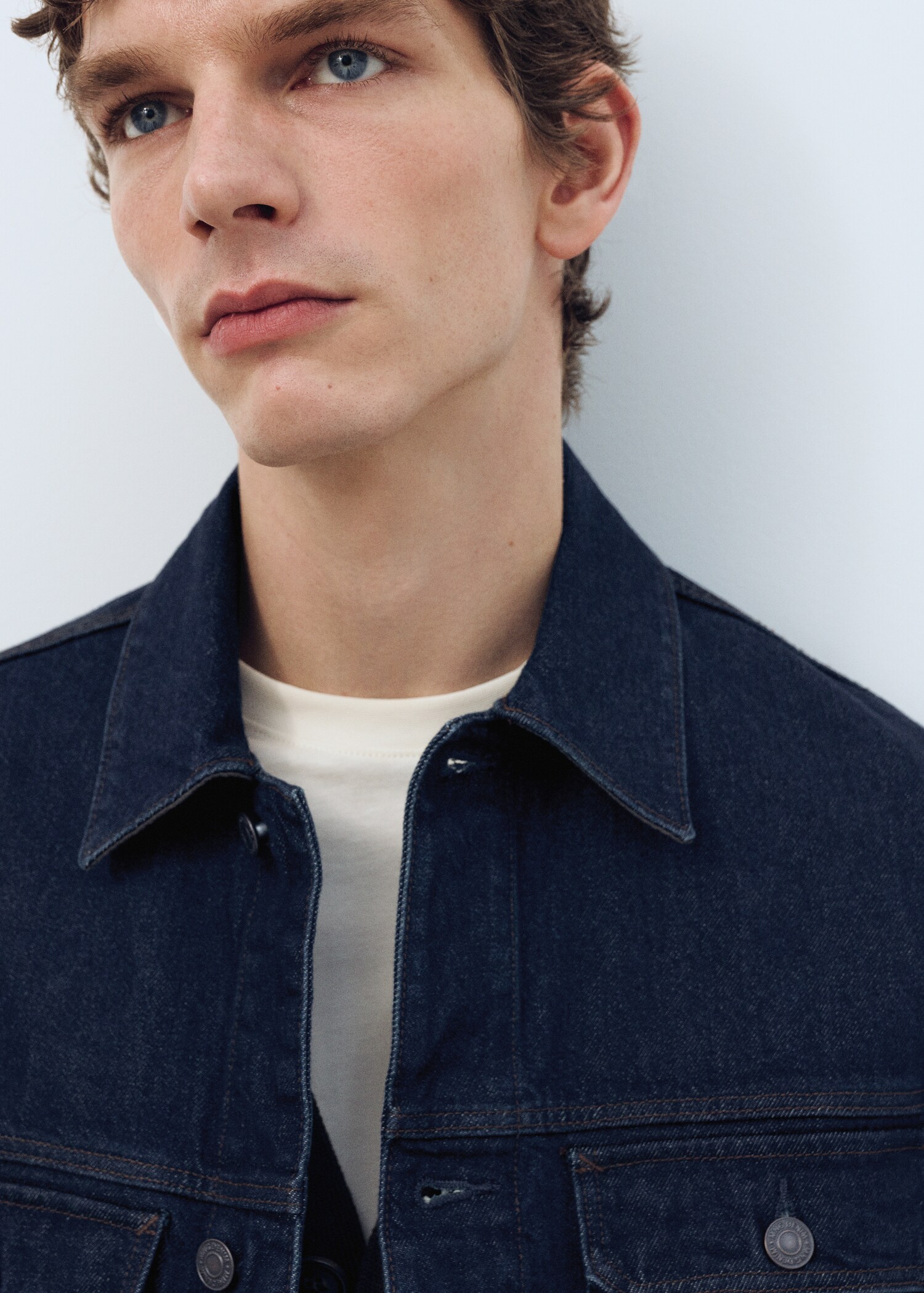 100% cotton denim jacket with pockets - Details of the article 9