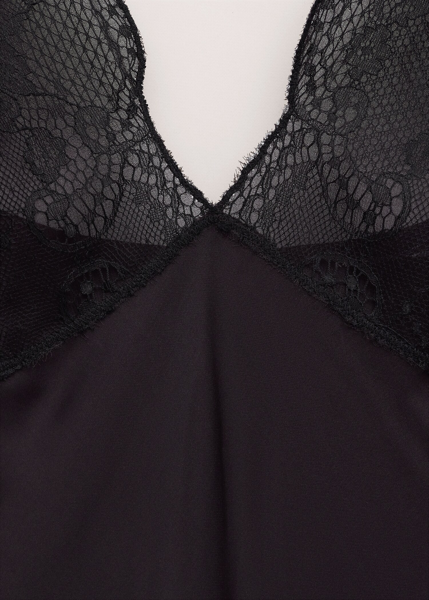 Robe en dentelle avec ouverture - Détail de l'article 8