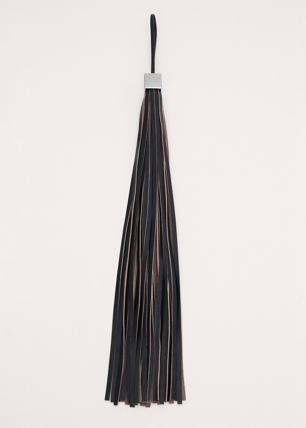 100% leather fringe keychain - image 2