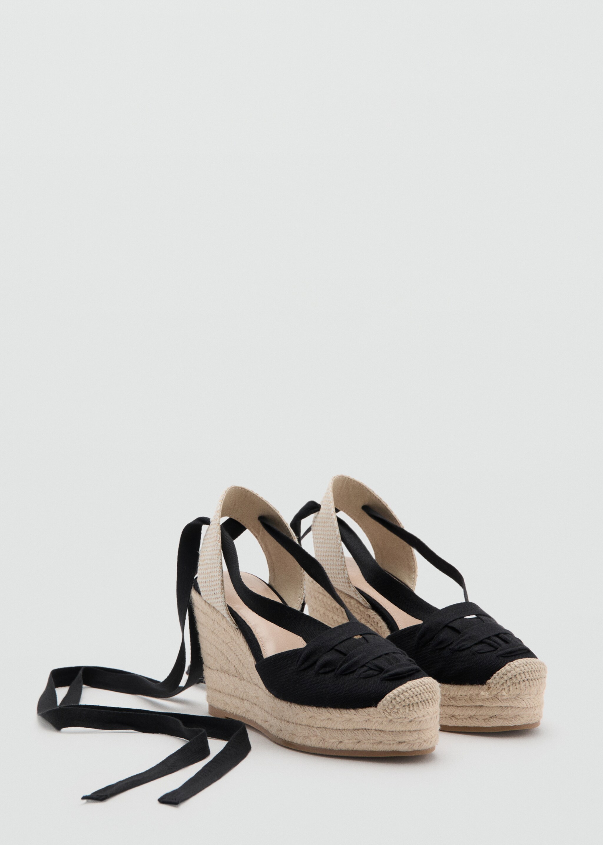 Chaussure à talon compensé avec bride combinée - Plan moyen, Noir. Ref: 27044769-00.