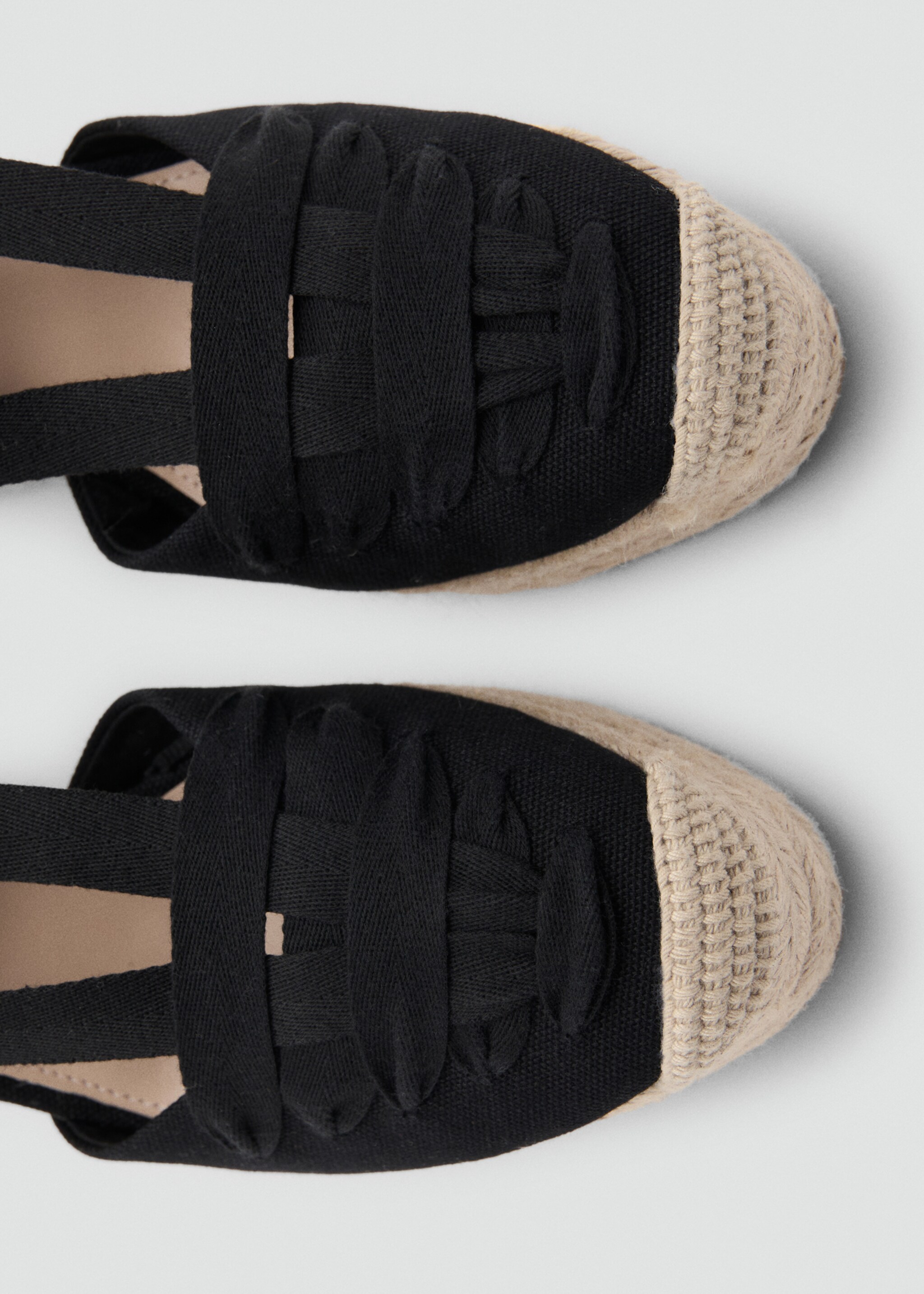 Chaussure à talon compensé avec bride combinée - Détail de l'article 2, Noir. Ref: 27044769-00.