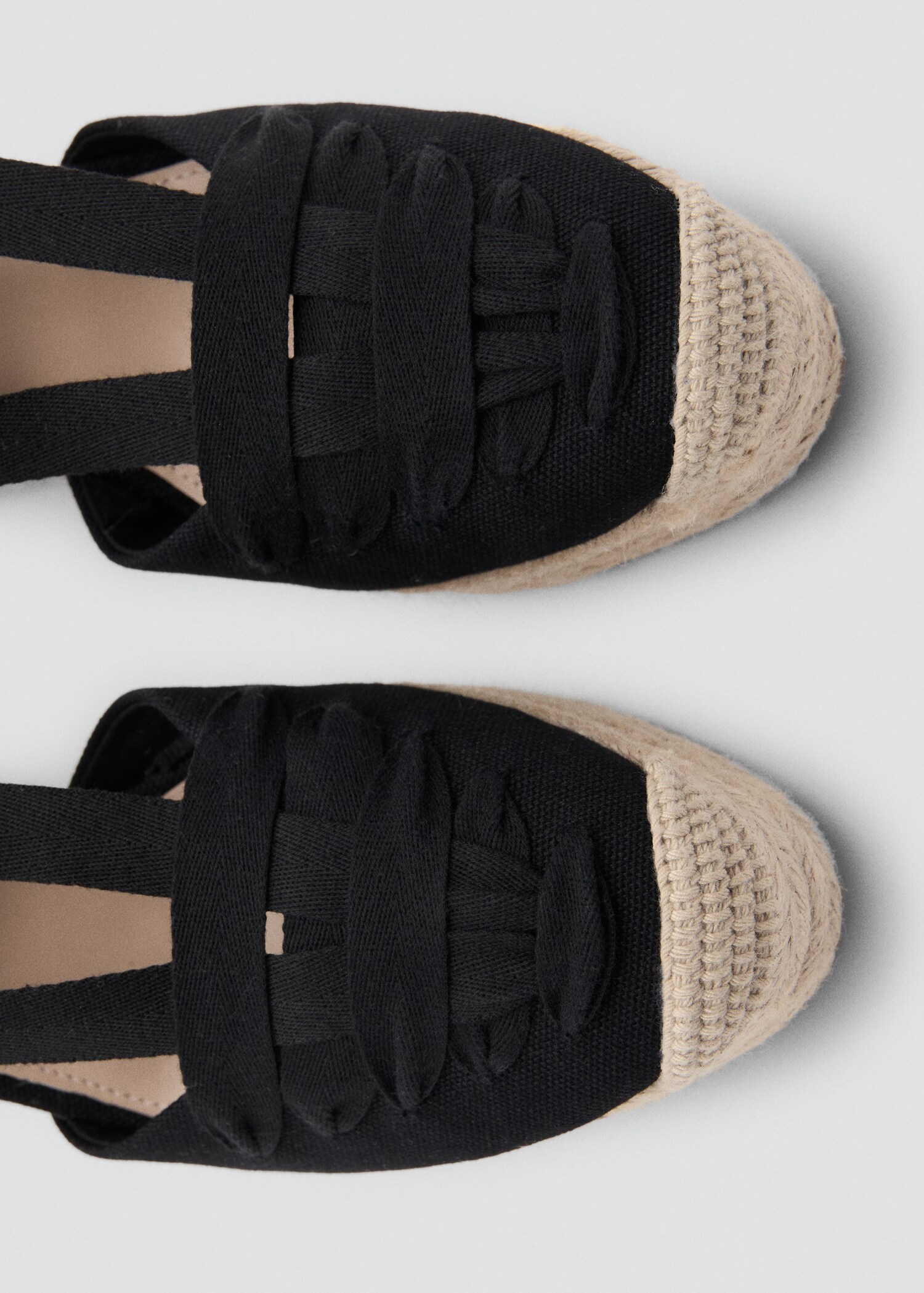 Kombinierte Keilsandalette mit Schnürung - Detail des Artikels 2