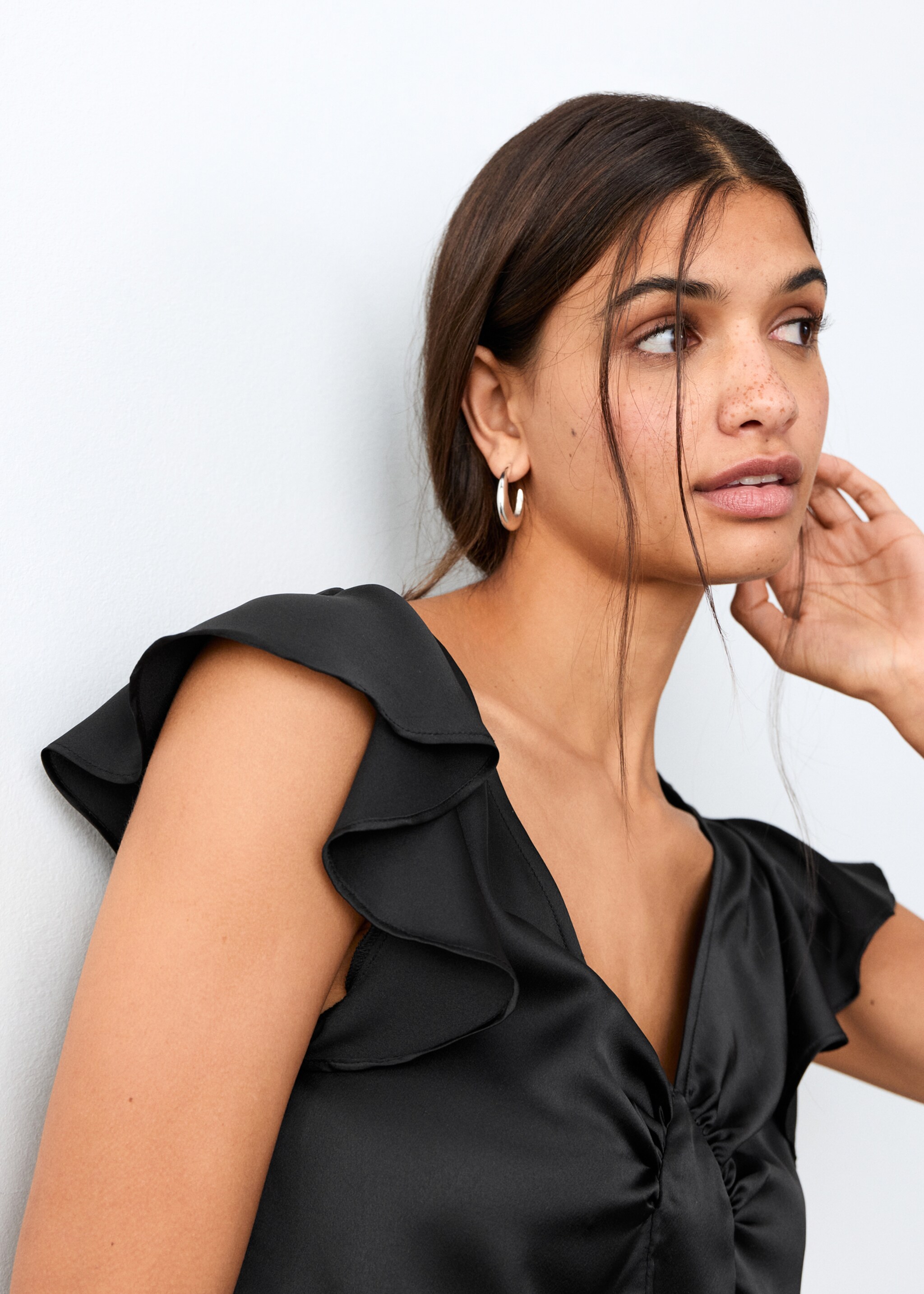 Frilled satin top - Details of the article 1, Black. Ref: 27044772-00.