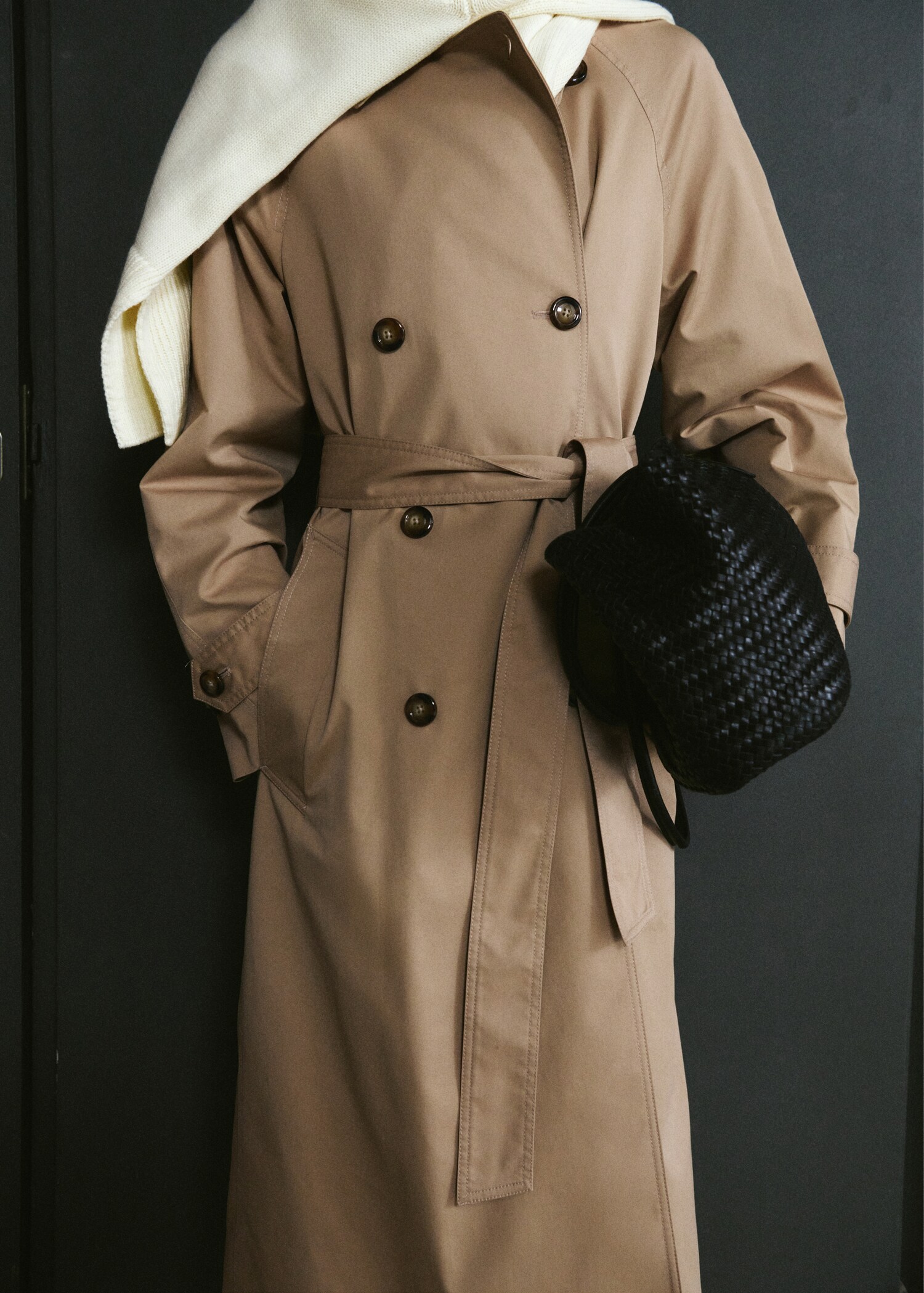 Long double-breasted trench coat - Medium plane