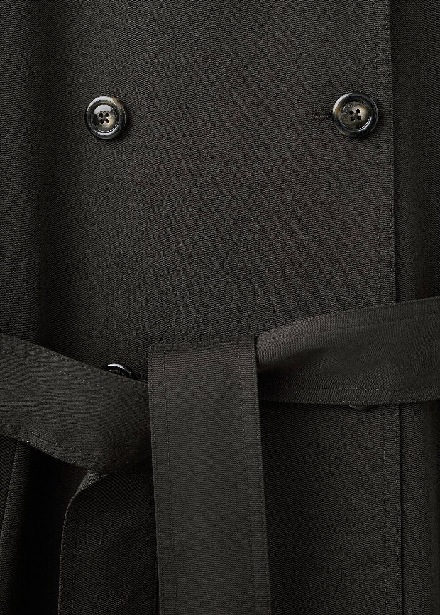 Long double-breasted trench coat - Details of the article 0