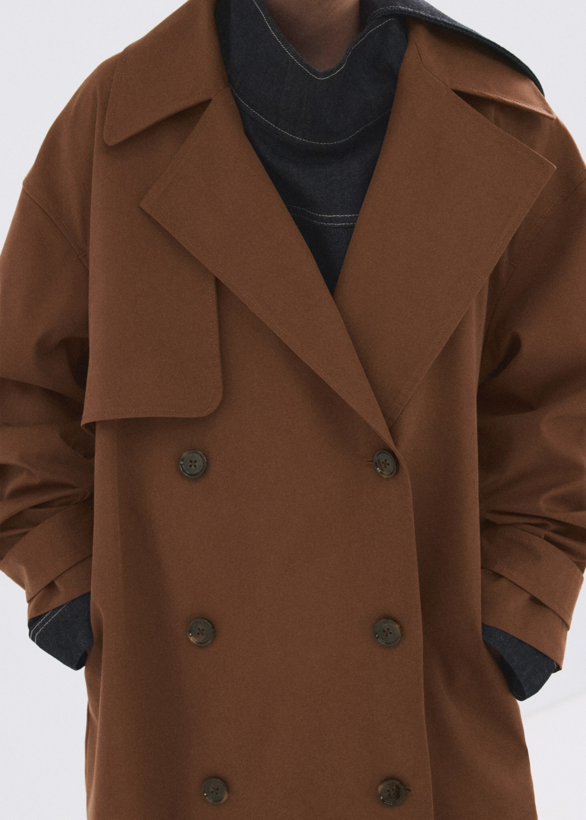 Long double-breasted trench coat - Details of the article 6, Brown. Ref: 27044781-00.