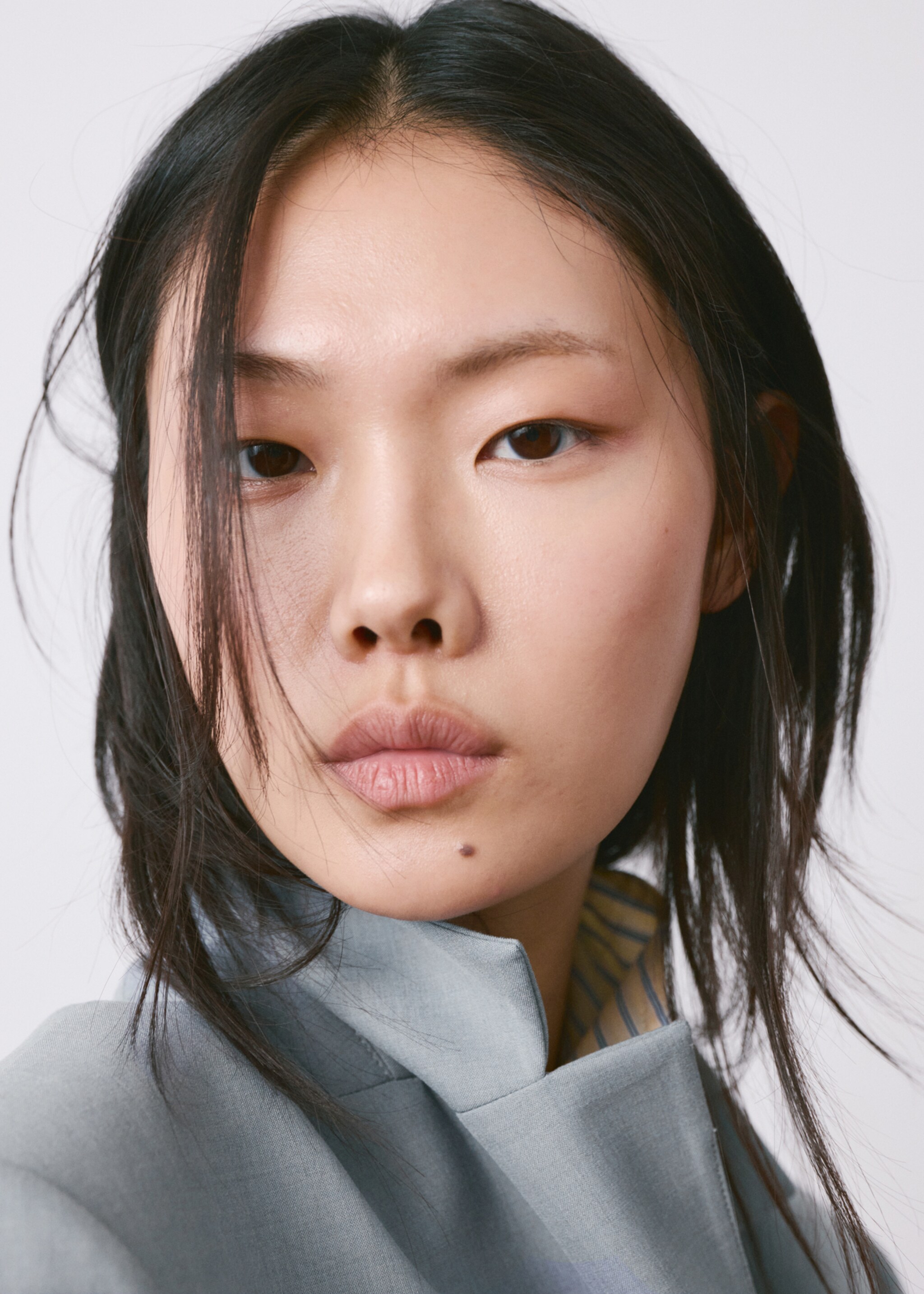 Straight suit jacket with lapel pockets - Details of the article 1, Blue. Ref: 27044789-00.