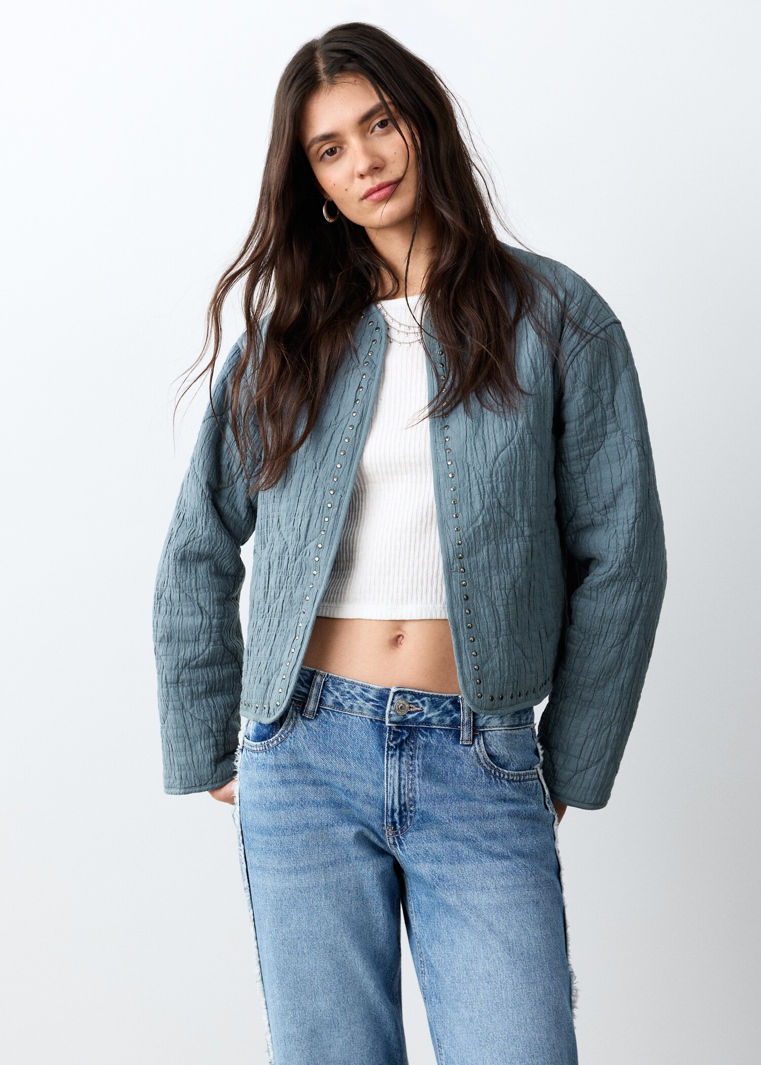 Chaqueta acolchada tachuelas - Plano medio