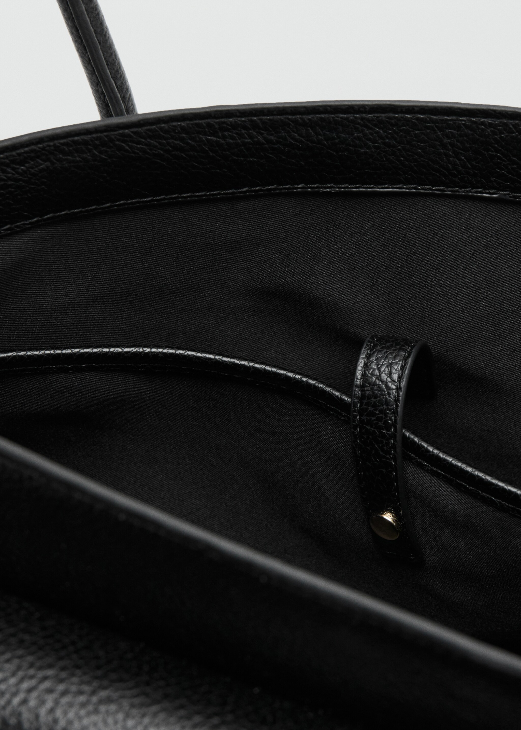 Medium city handbag with flap - Details of the article 4, Black. Ref: 27045166-00.