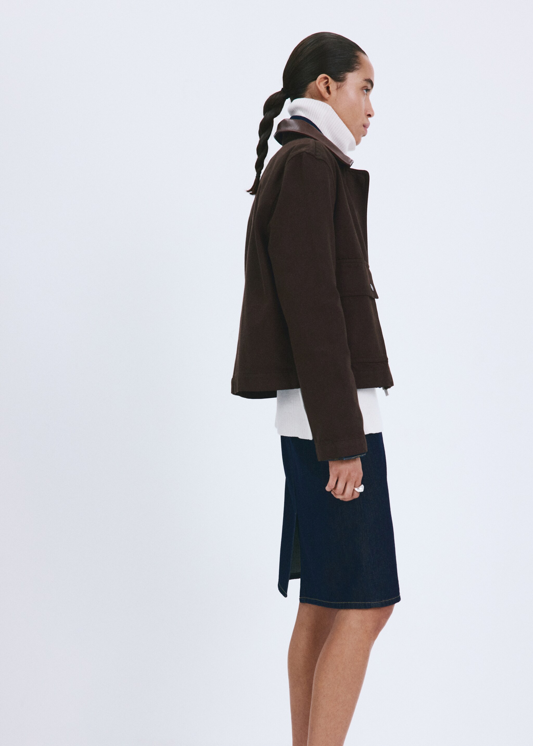 Denim parka with contrasting collar - Details of the article 2, Chocolate. Ref: 27045819-00.