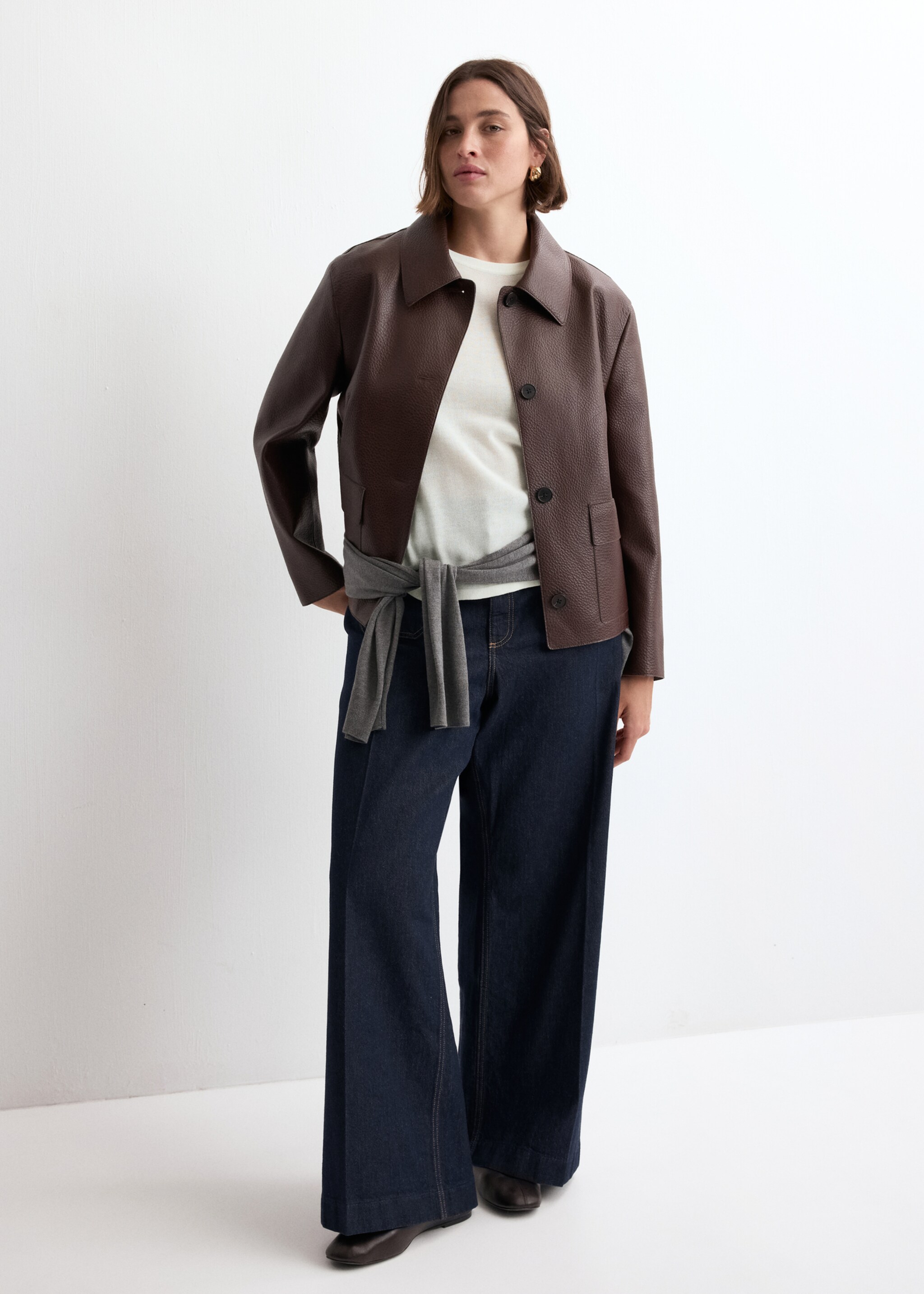 تيشيرت محبوك بأكمام قصيرة - تفاصيل المنتج 3, بيج فاتح. Ref: 27045820-00.