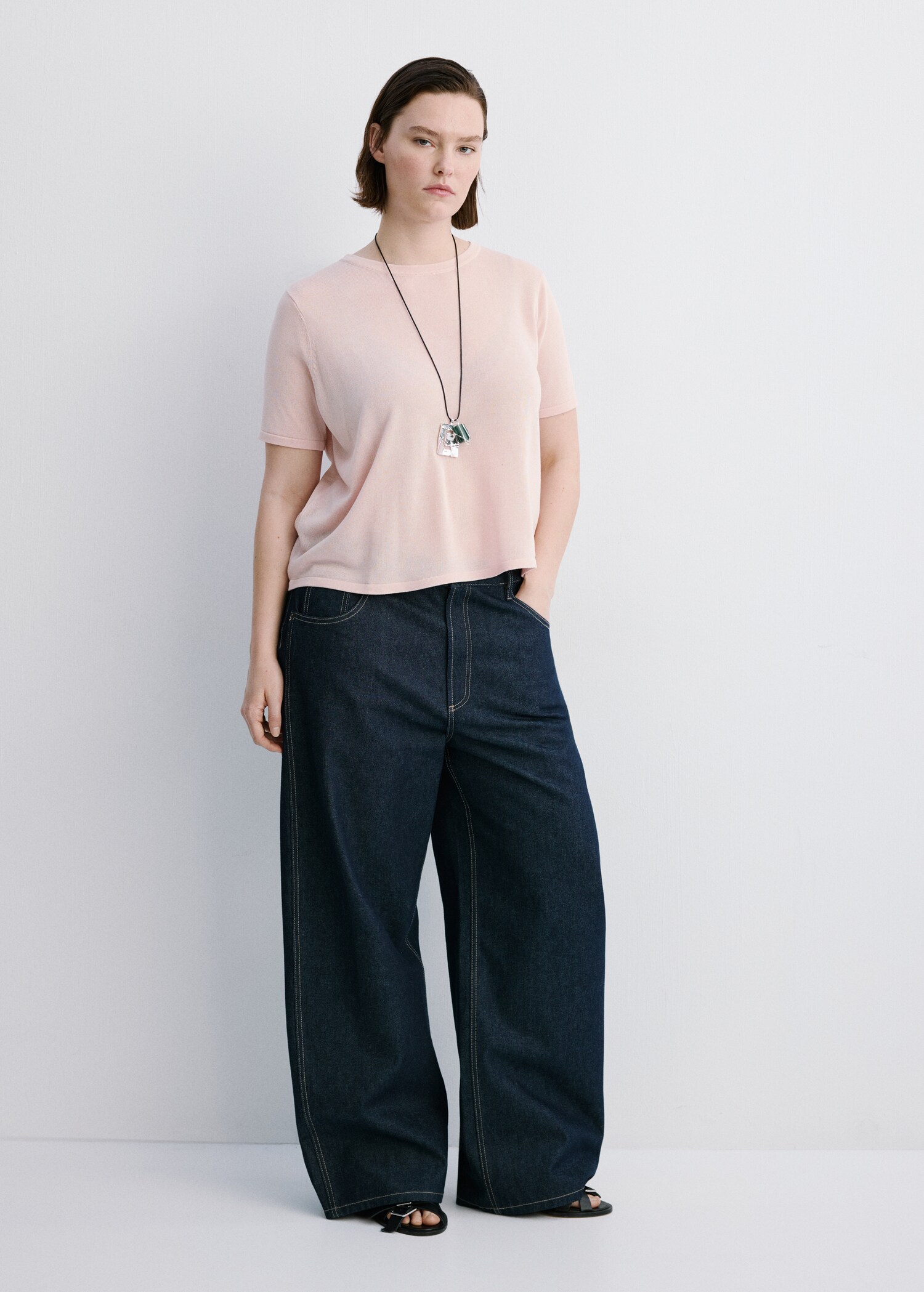 Short-sleeved knitted sweater - Details of the article 3