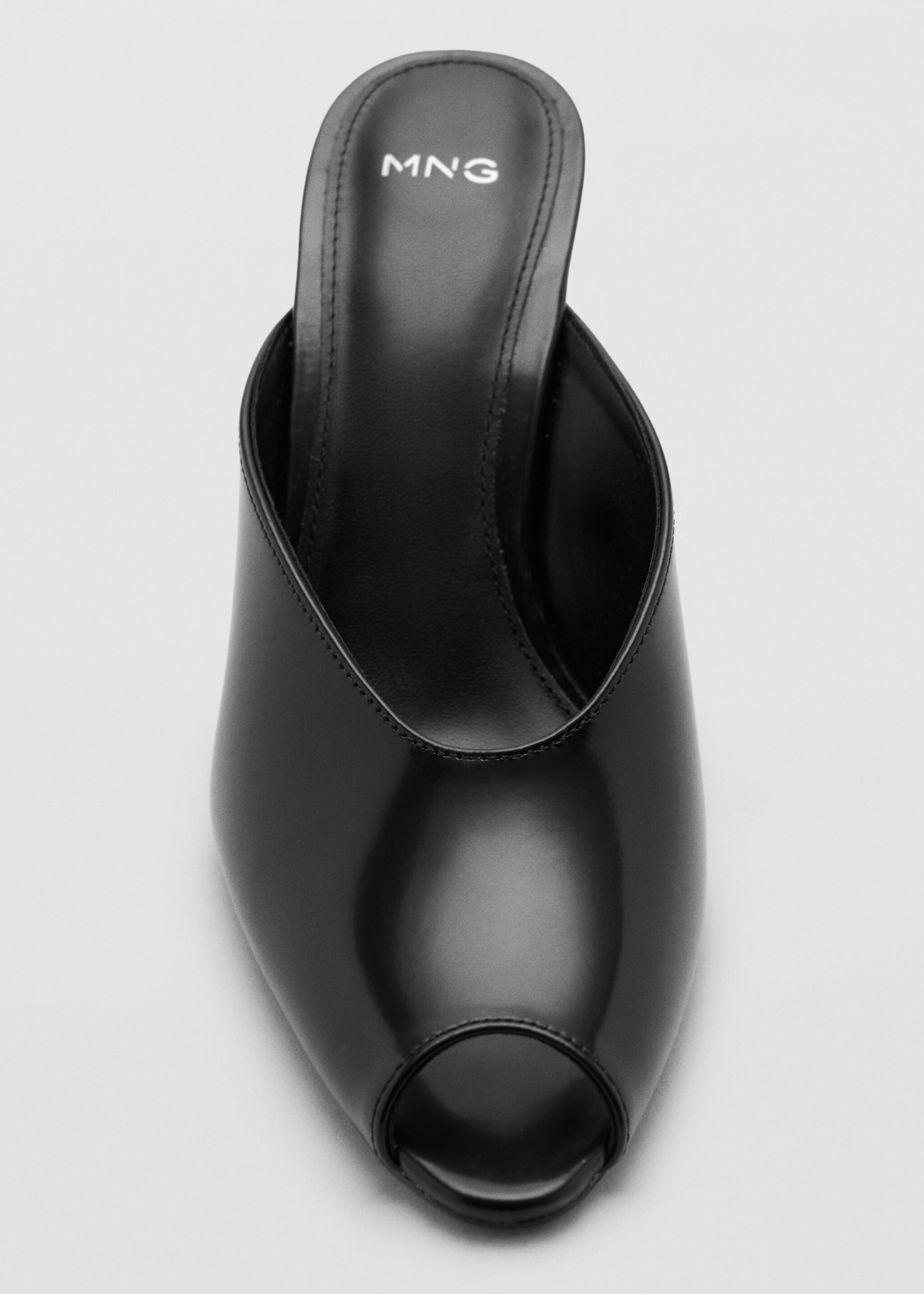 Curved-wedge leather shoes - Details of the article 2, Black. Ref: 27045821-00.