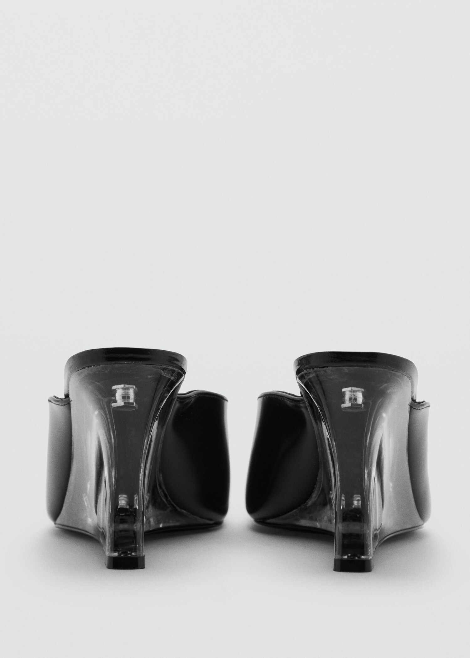 Curved-wedge leather shoes - Details of the article 3