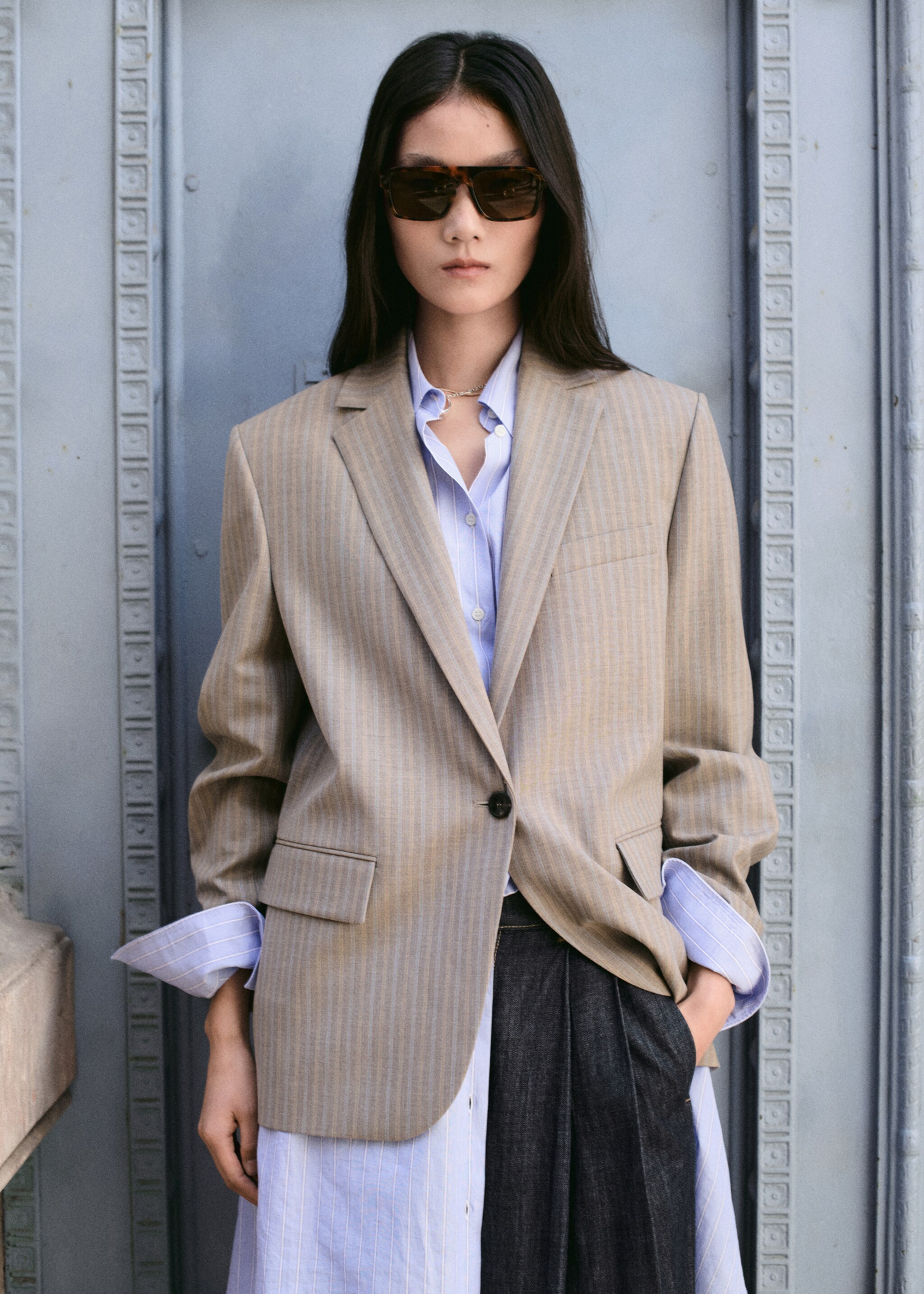 Wide leg denim trousers with belt loops - Details of the article 1, Open Blue. Ref: 27045823-00.