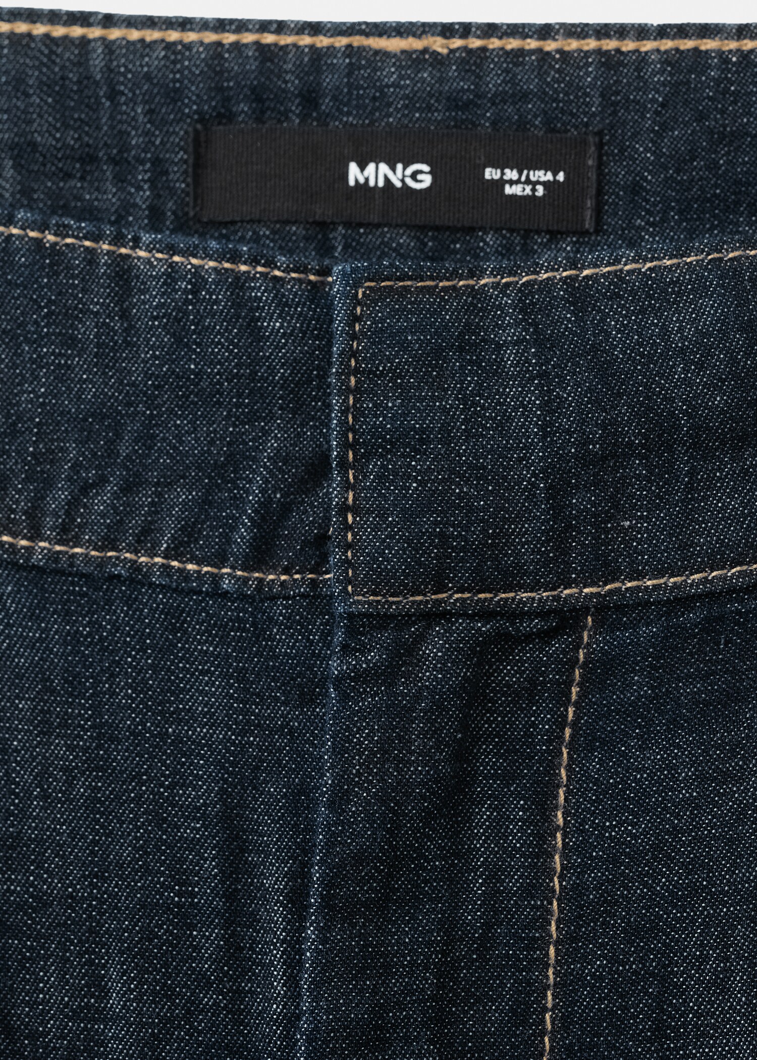 Wide leg denim trousers with belt loops - Details of the article 8