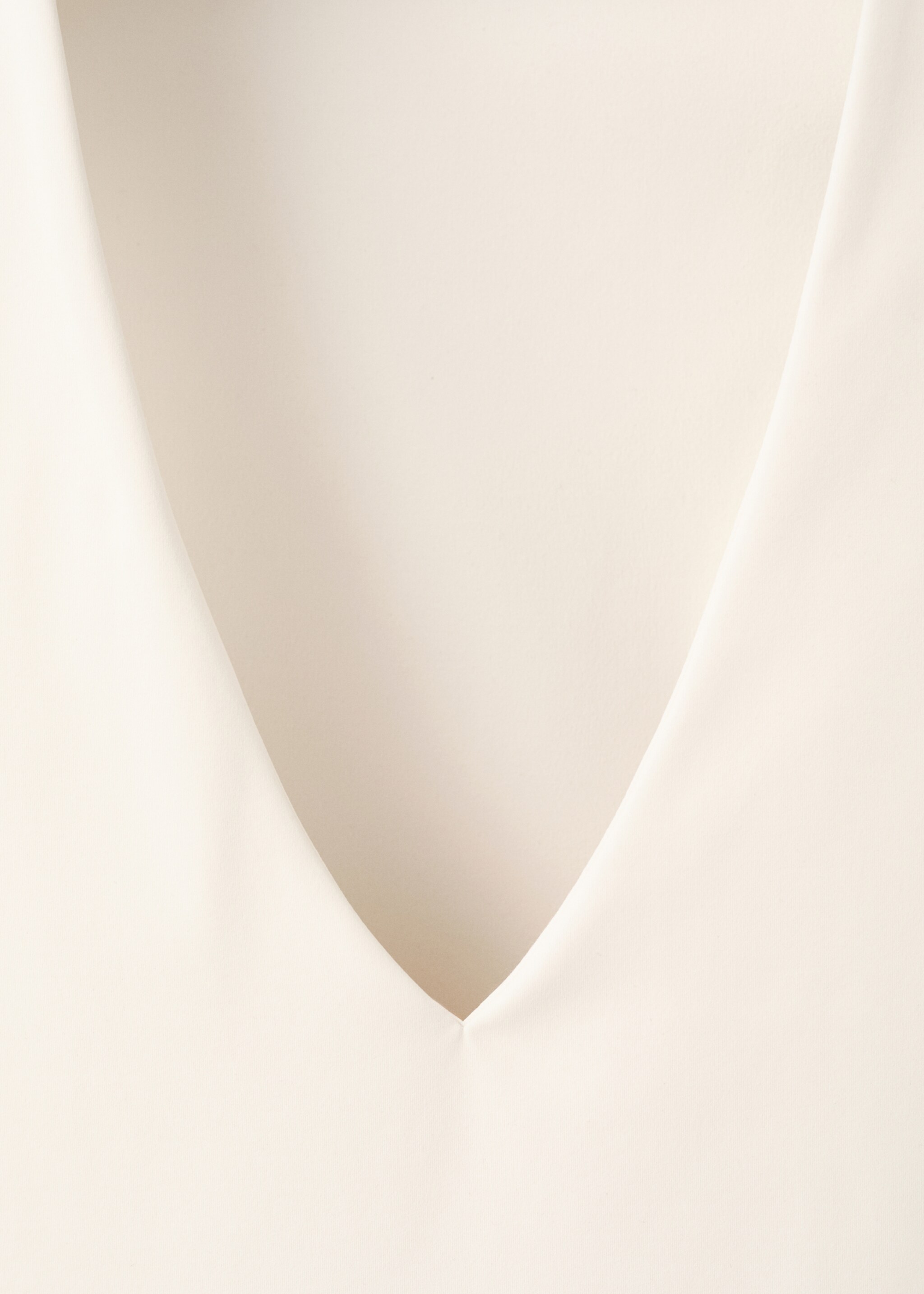 Fitted V-neck top - Details of the article 8, Ecru. Ref: 27045828-00.