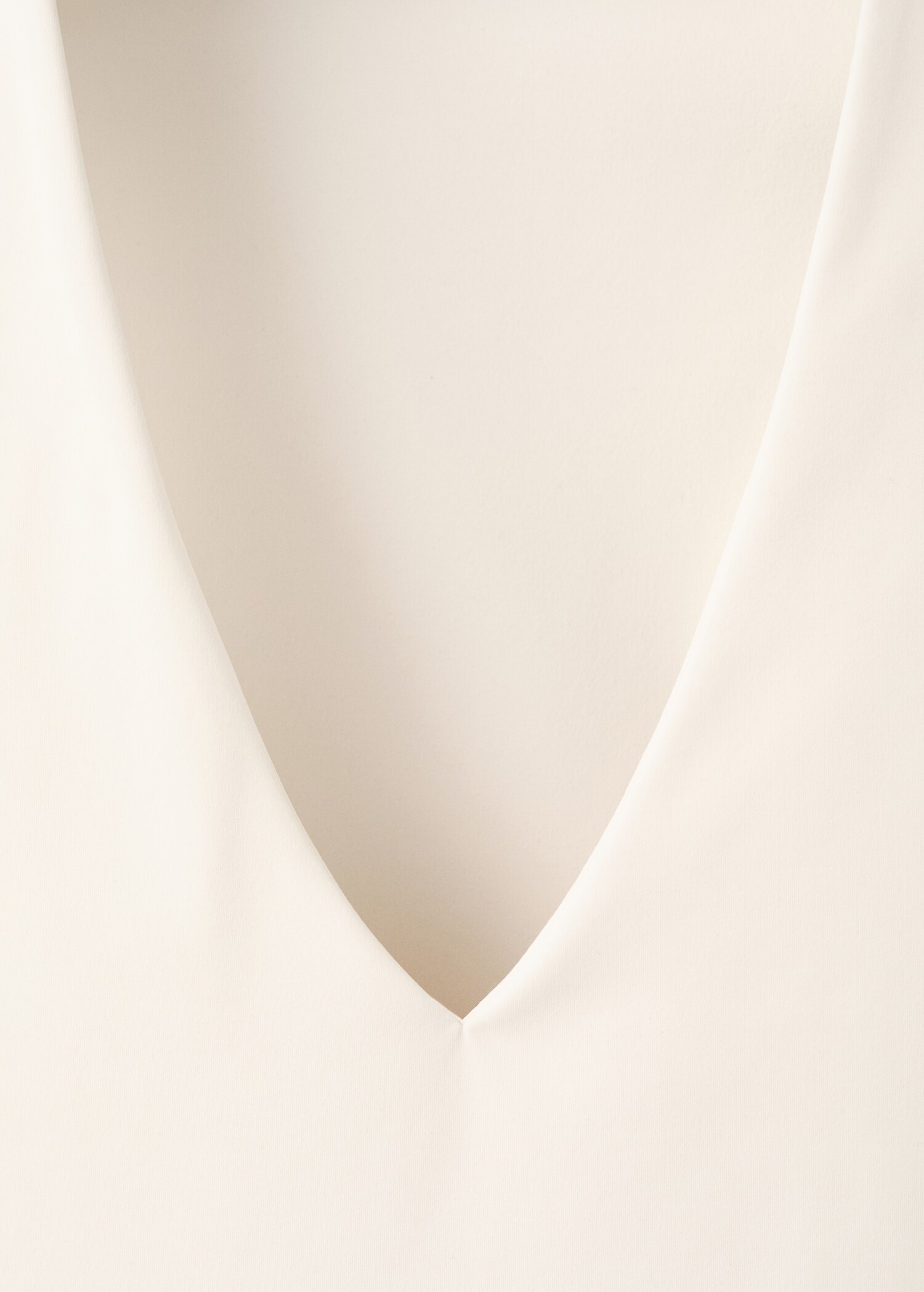 Fitted V-neck top - Details of the article 8