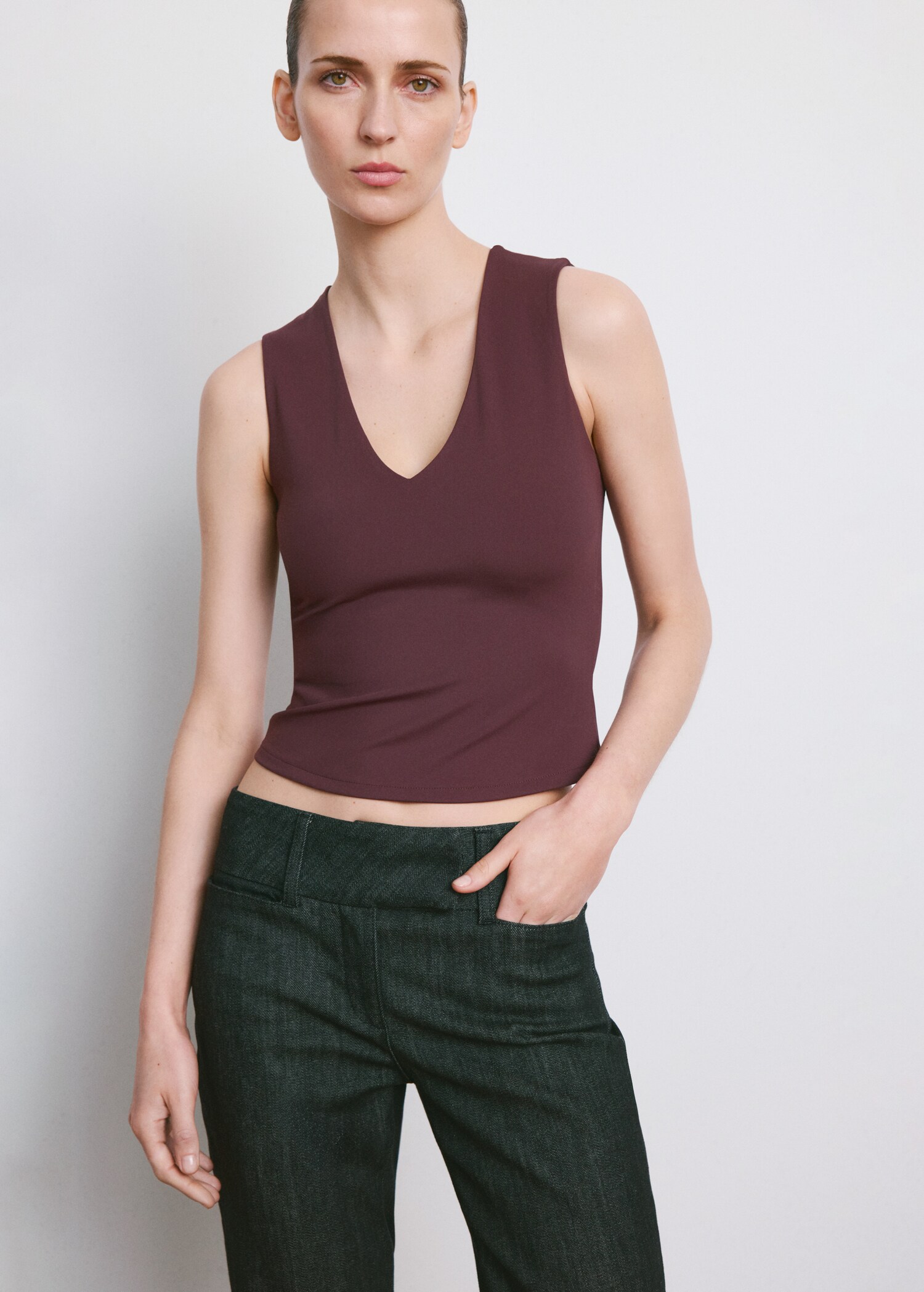 Fitted V-neck top - Medium plane