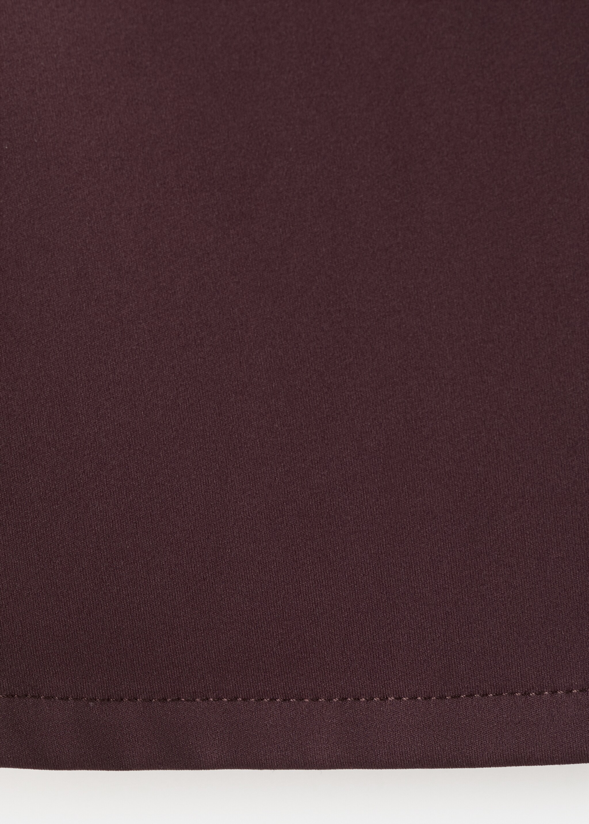 Fitted V-neck top - Details of the article 0, Burgundy. Ref: 27045828-00.