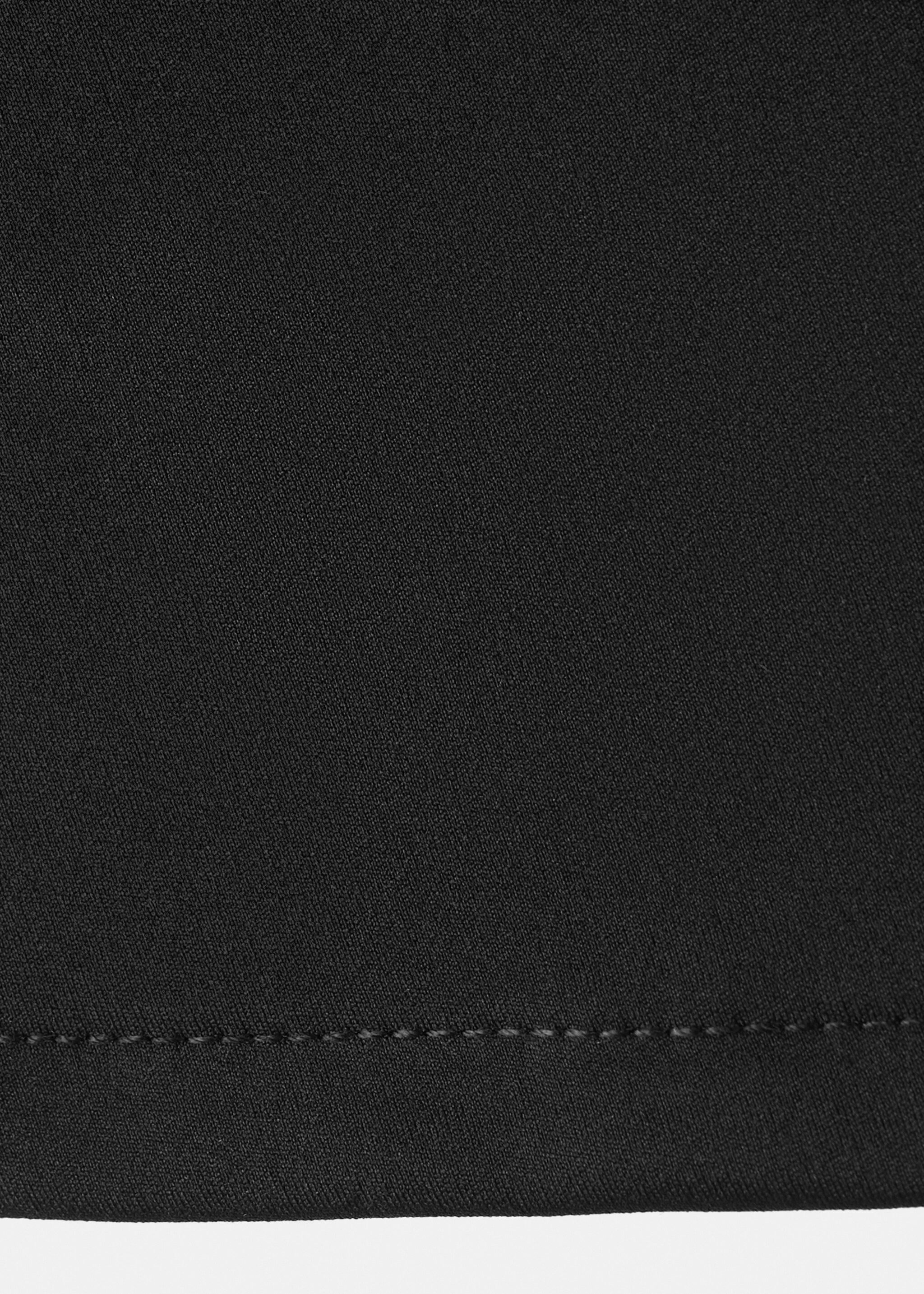 Fitted V-neck top - Details of the article 0, Black. Ref: 27045828-00.