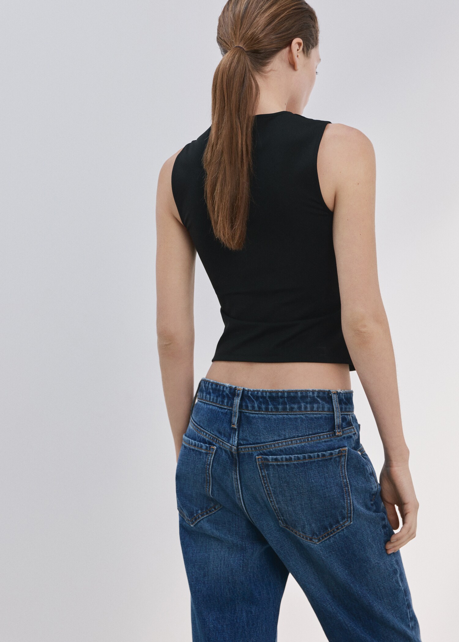 Fitted V-neck top - Reverse of the article