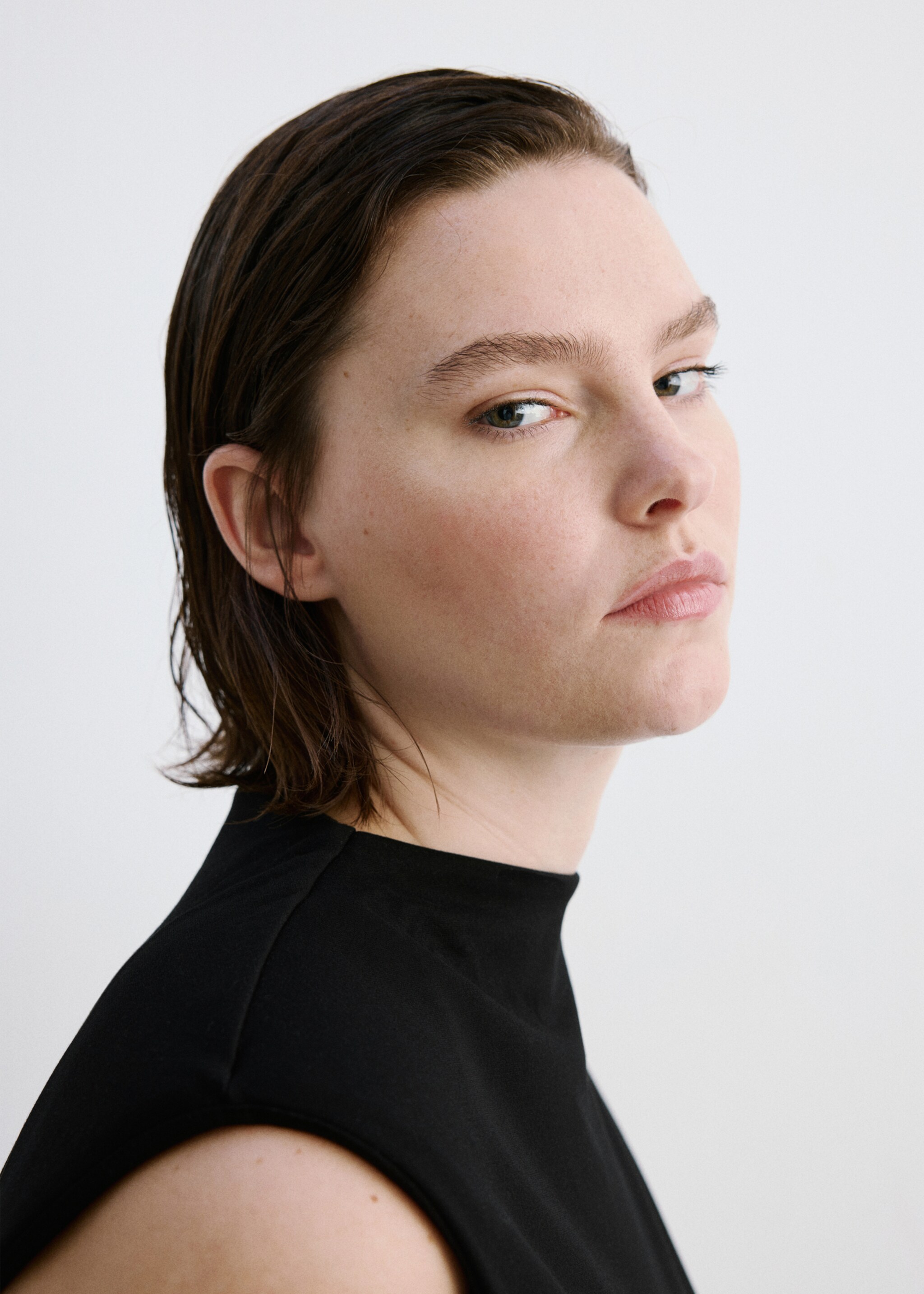 T-shirt péplum épaulettes - Détail de l'article 4, Noir. Ref: 27045844-00.