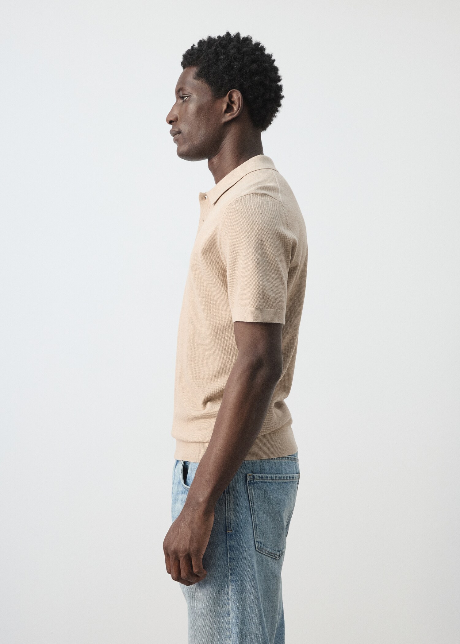 Fine knit polo shirt with microstructure - Details of the article 2
