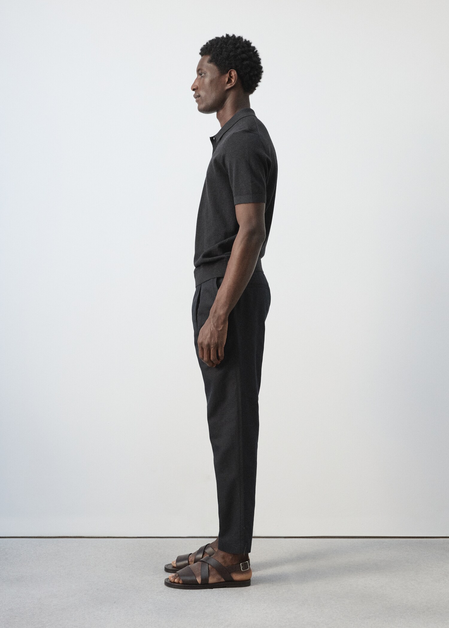 Fine knit polo shirt with microstructure - Details of the article 2