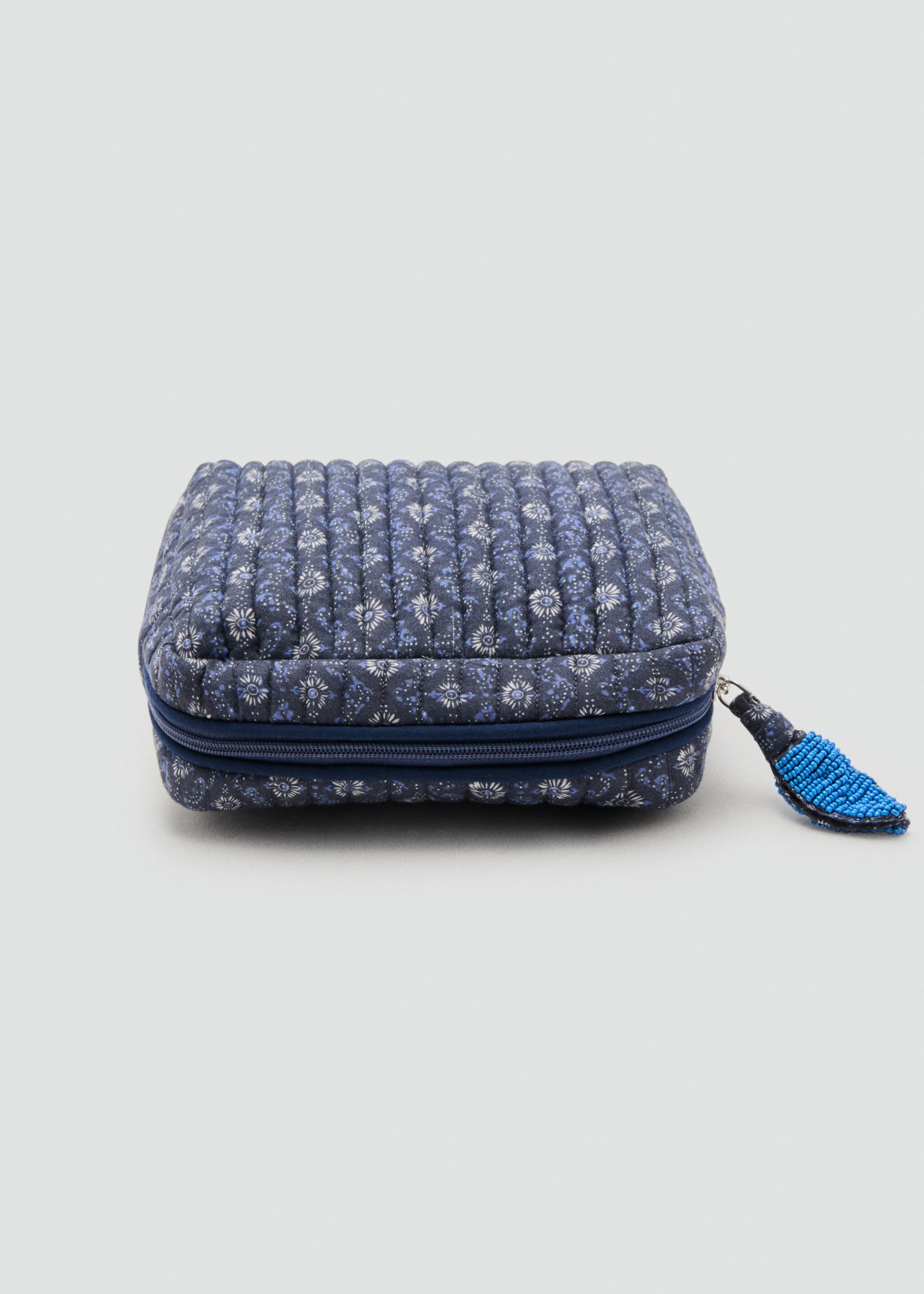 حقيبة مكياج بنقش إثني - تفاصيل المنتج 1, أزرق غامق. Ref: 27045953-00.